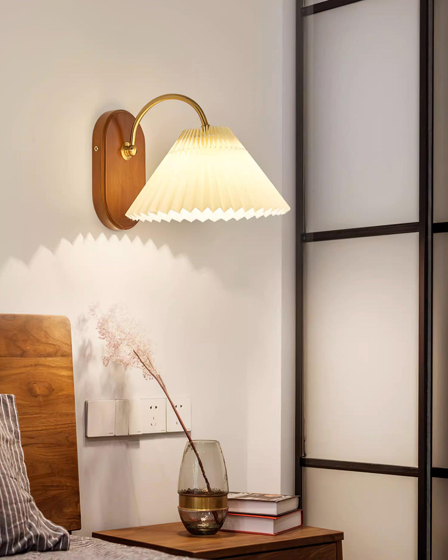 Solenne Vintage Pleated Shade Wall Lamp - Letslighting