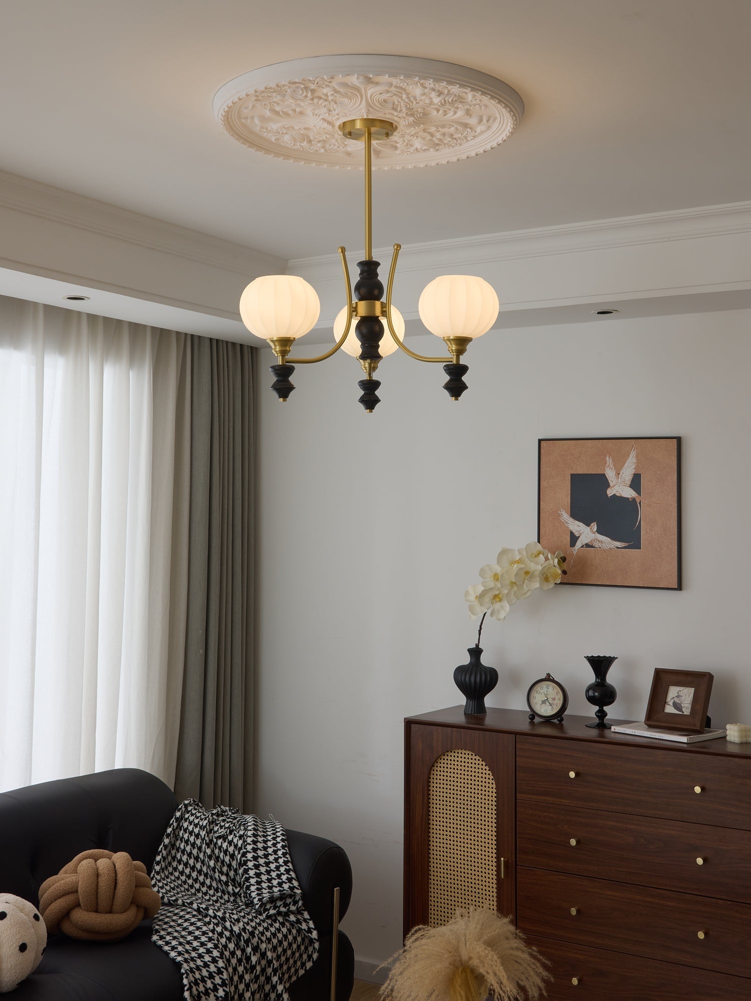 Zavenen Traditional Elegance Vintage Brass Wood Chandelier - Letslighting