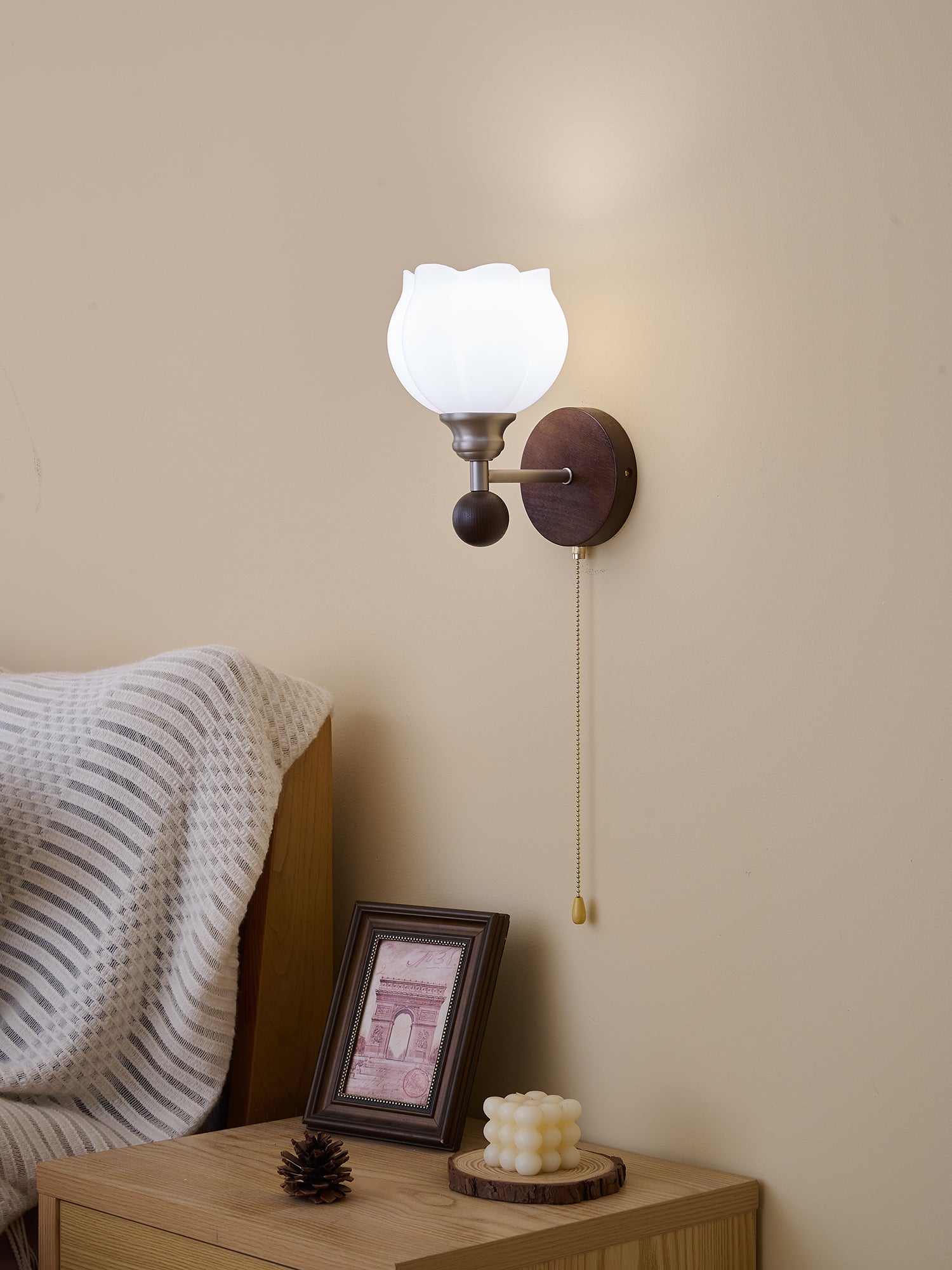 Lucille Elegance Classic Art Glass Wood Wall Lamp - Letslighting