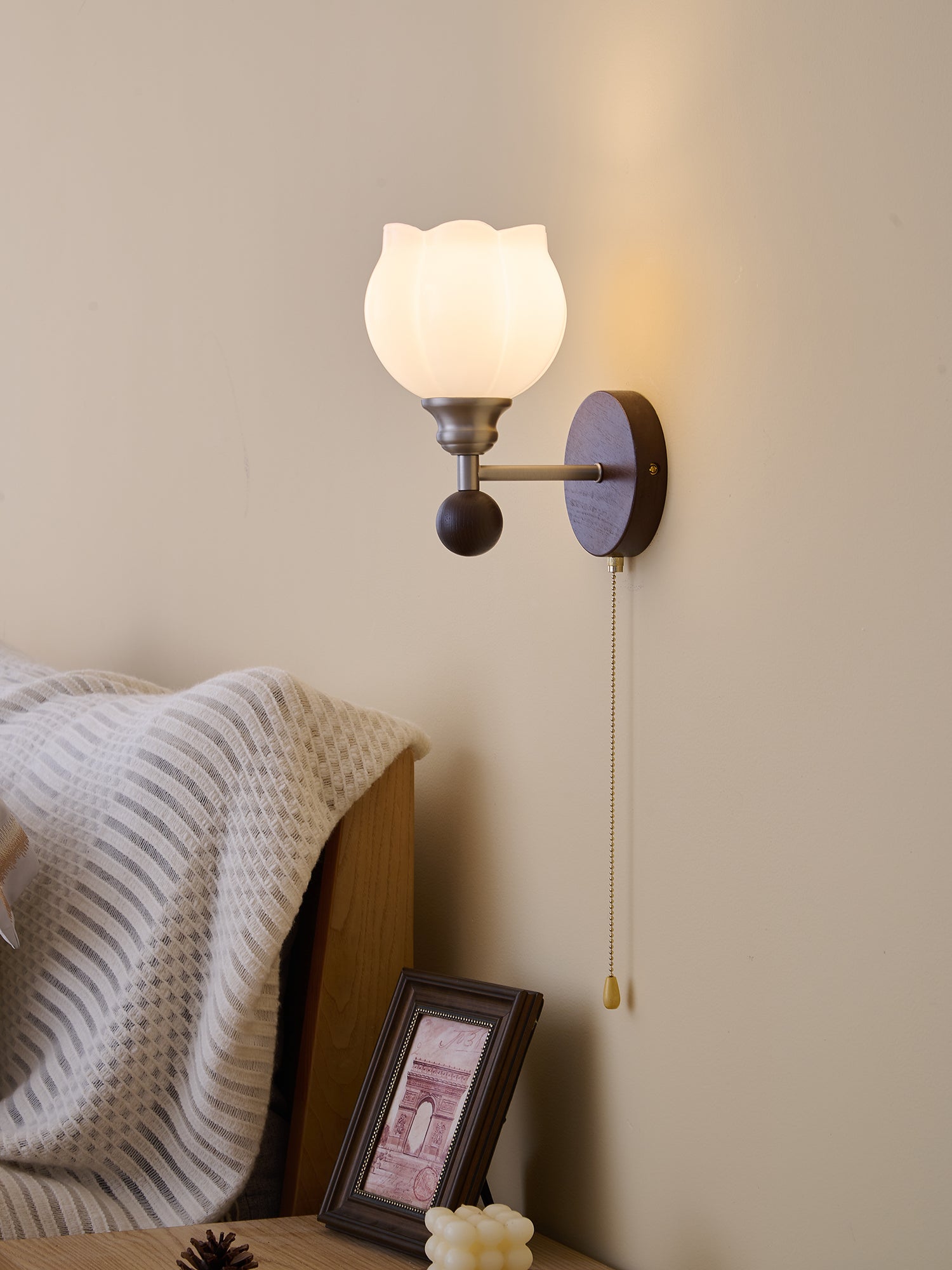 Lucille Elegance Classic Art Glass Wood Wall Lamp - Letslighting