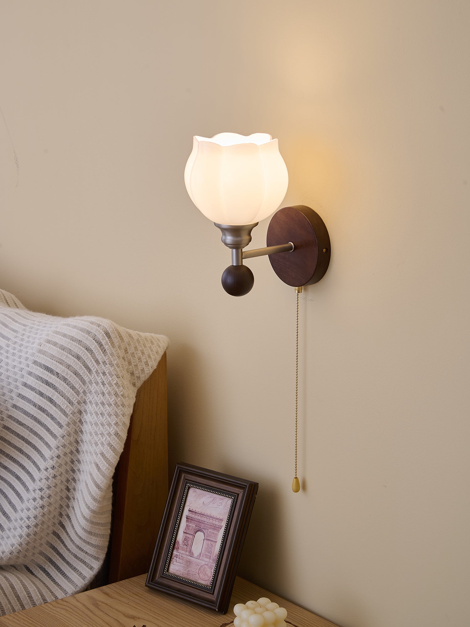 Lucille Elegance Classic Art Glass Wood Wall Lamp - Letslighting