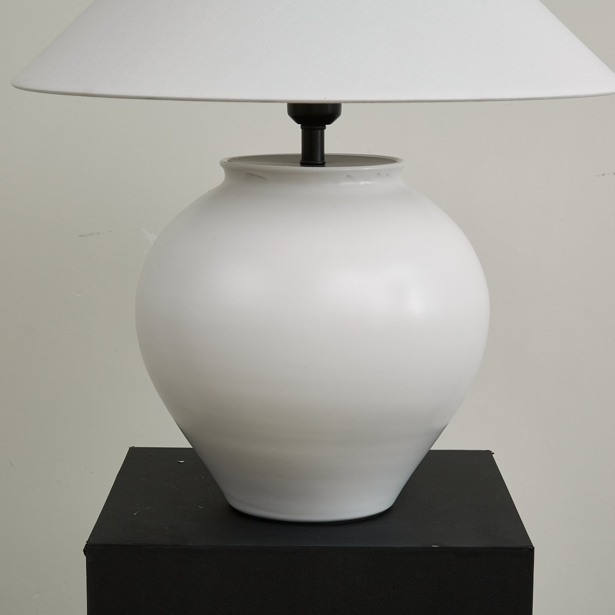 Vaso Classic Fabric Table Lamp - Letslighting
