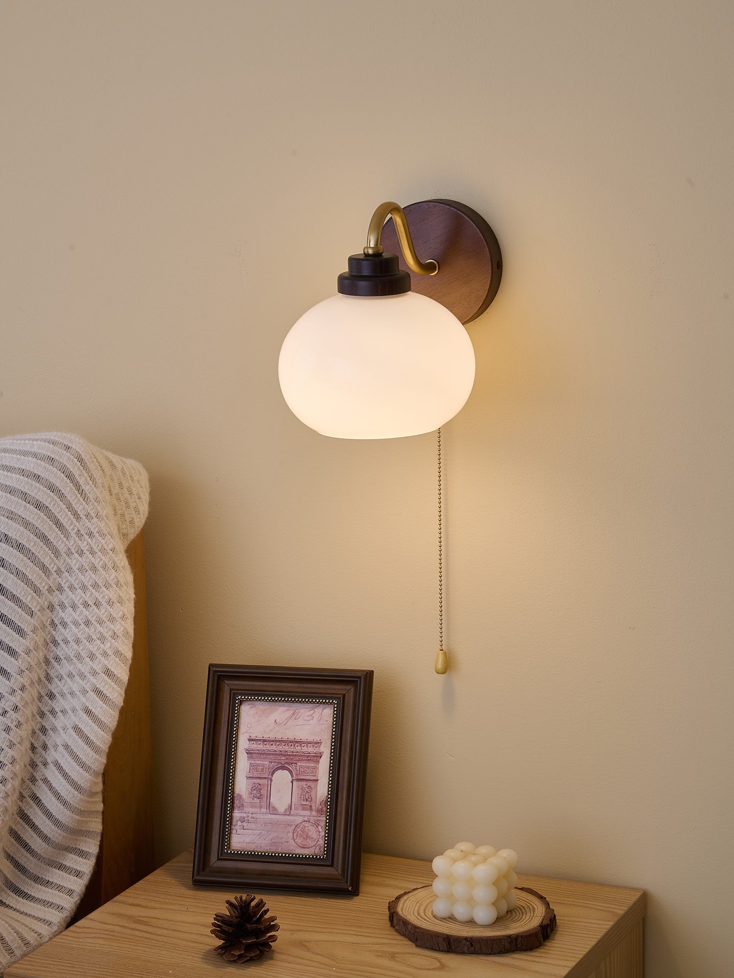 Bobble Premium Nordic Art Crest Glass Wood Wall Lamp - Letslighting