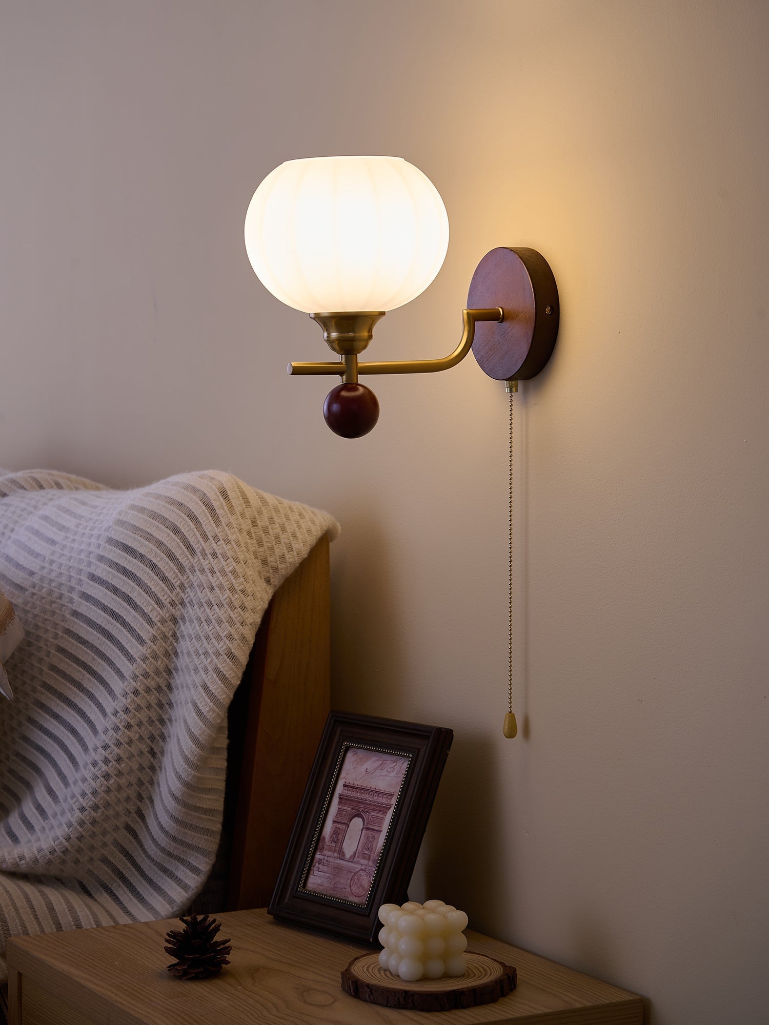 Bobble Premium Nordic Art Crest Glass Wood Wall Lamp - Letslighting