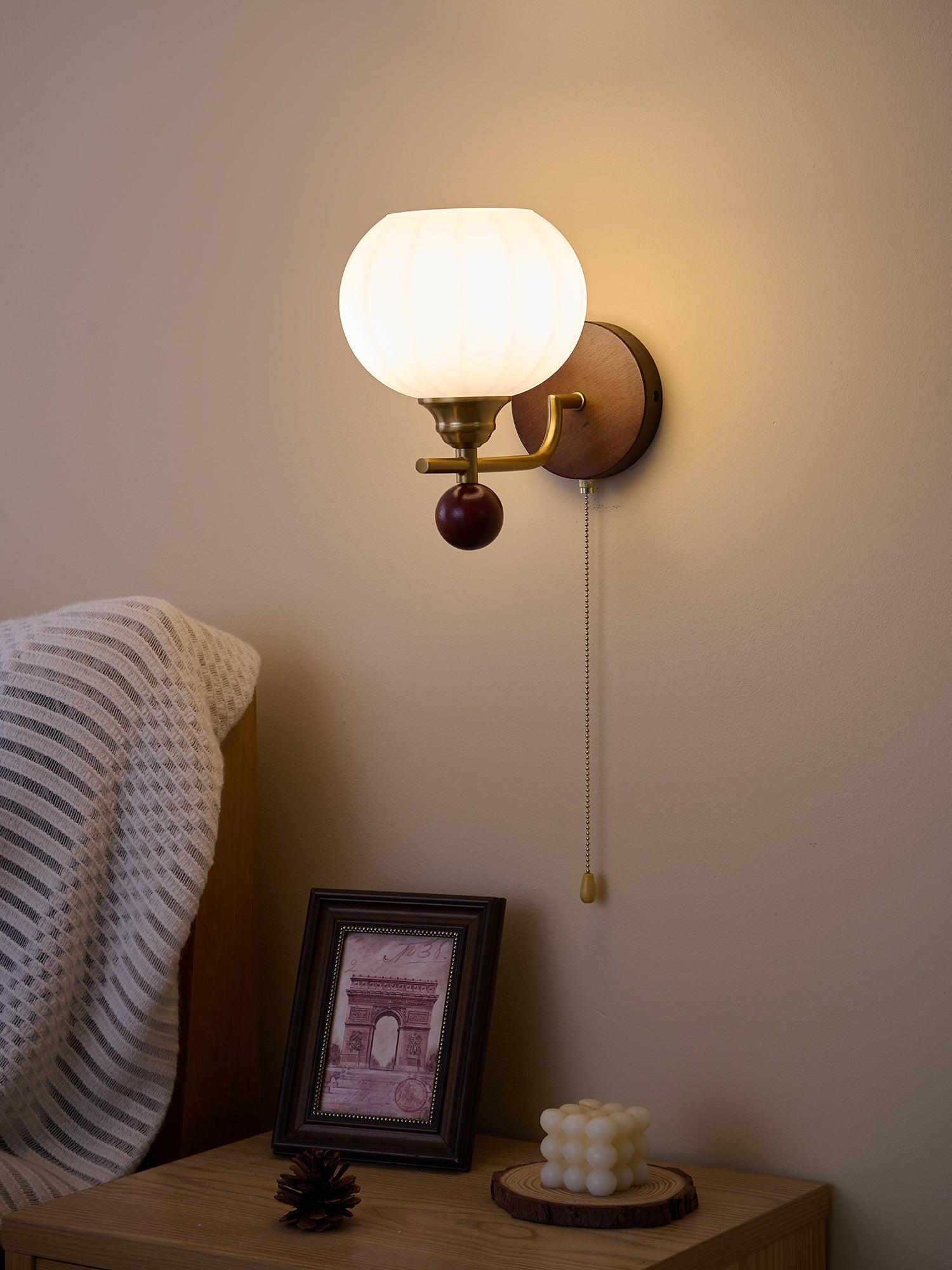 Bobble Premium Nordic Art Crest Glass Wood Wall Lamp - Letslighting