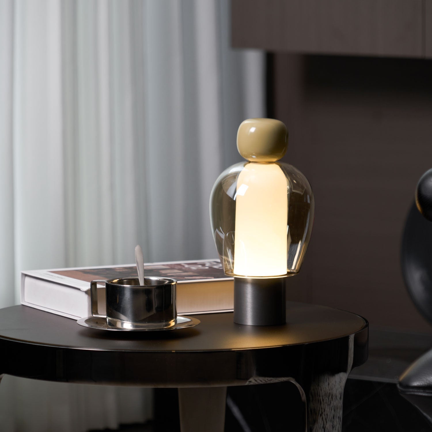 Nara Glass Artistic Table Lamp - Letslighting
