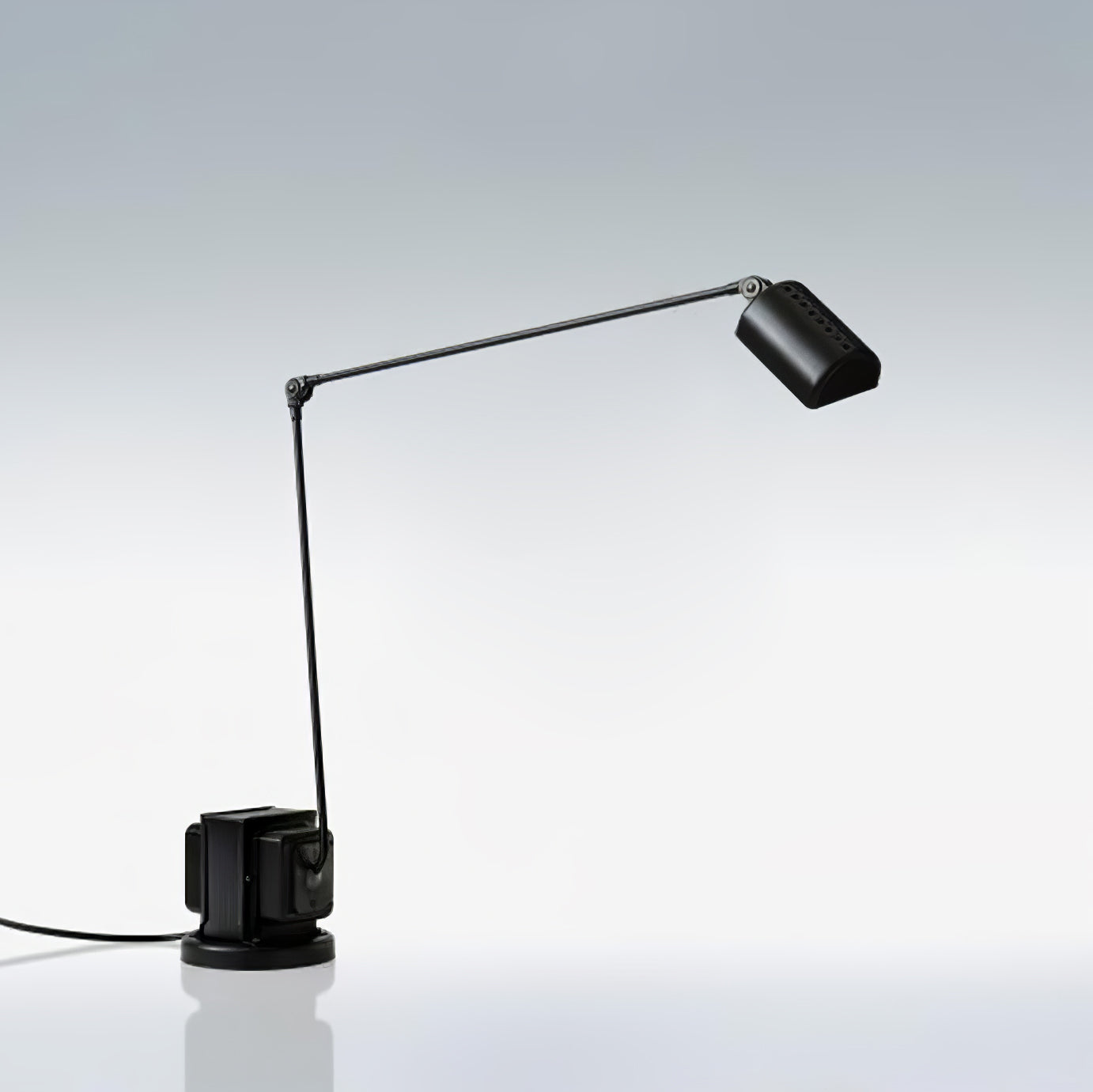 Elliot Minimalist Table Lamp - Letslighting