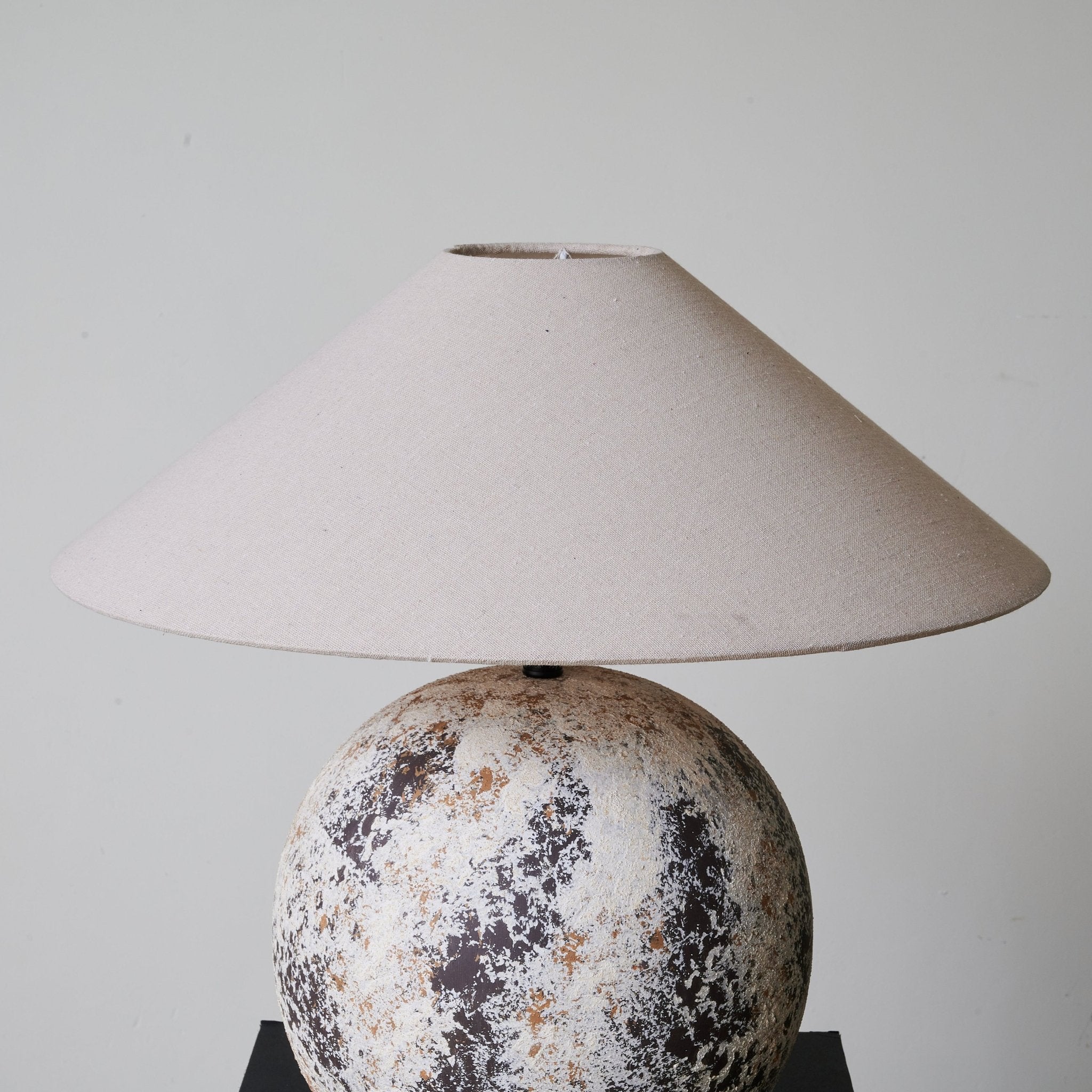 Kira Modern Table Lamp - Letslighting