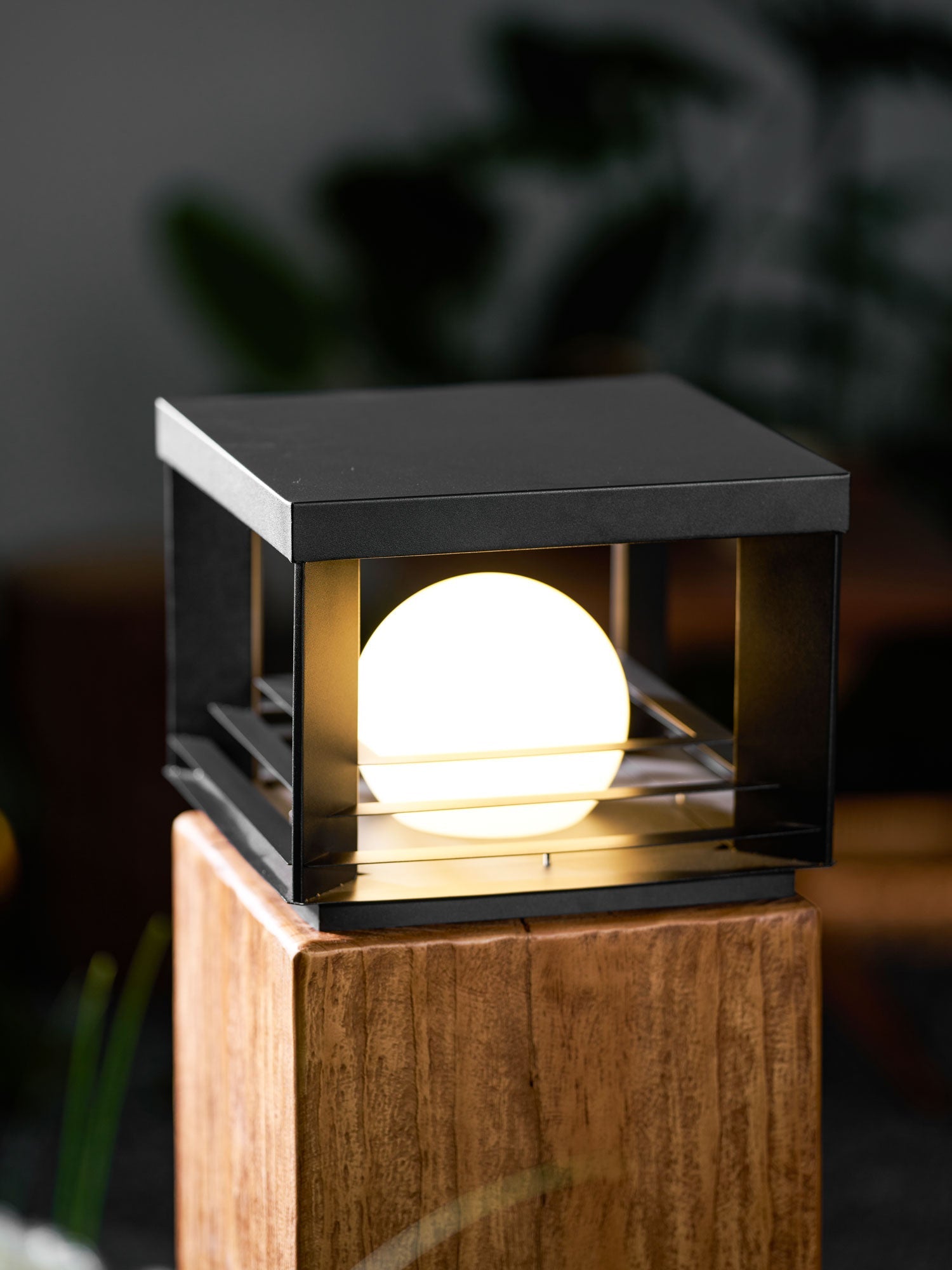 Lunar Crate Outdoor Lamp - Letslighting