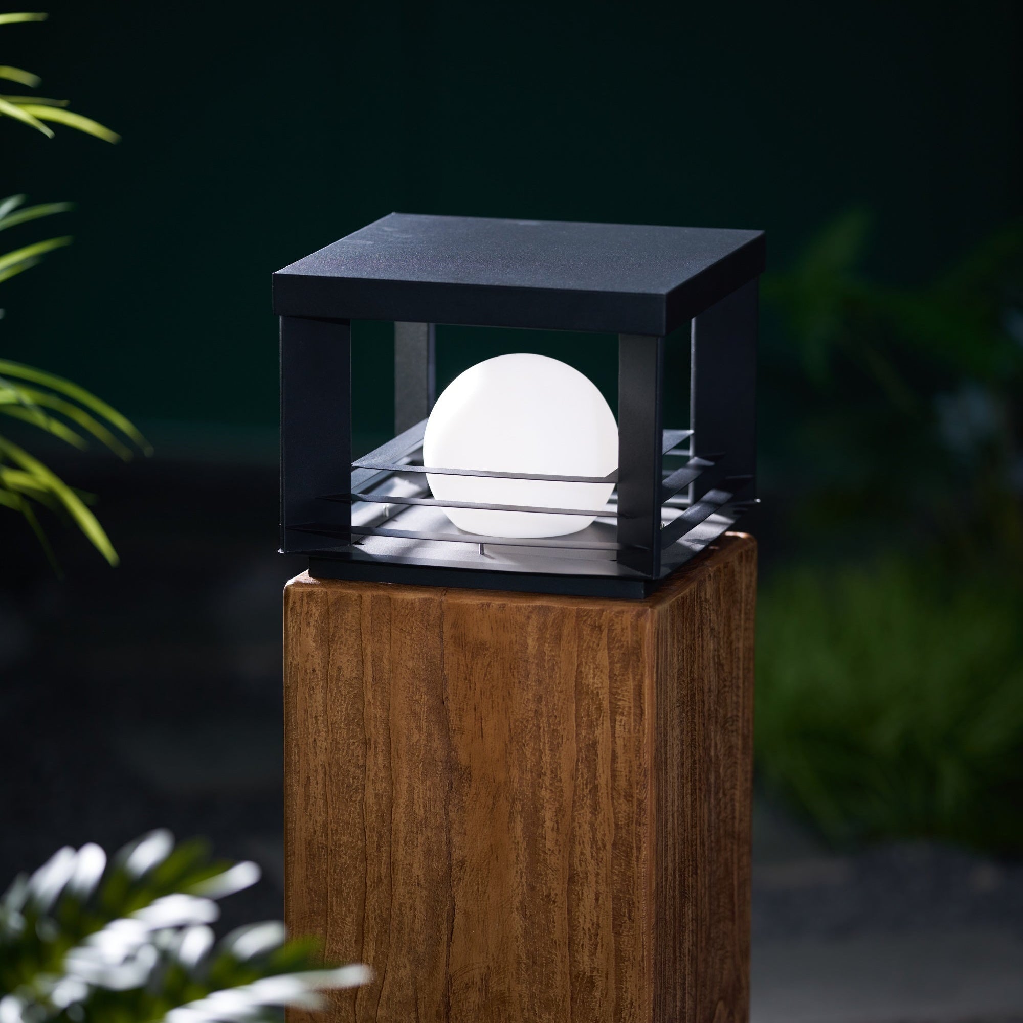 Lunar Crate Outdoor Lamp - Letslighting