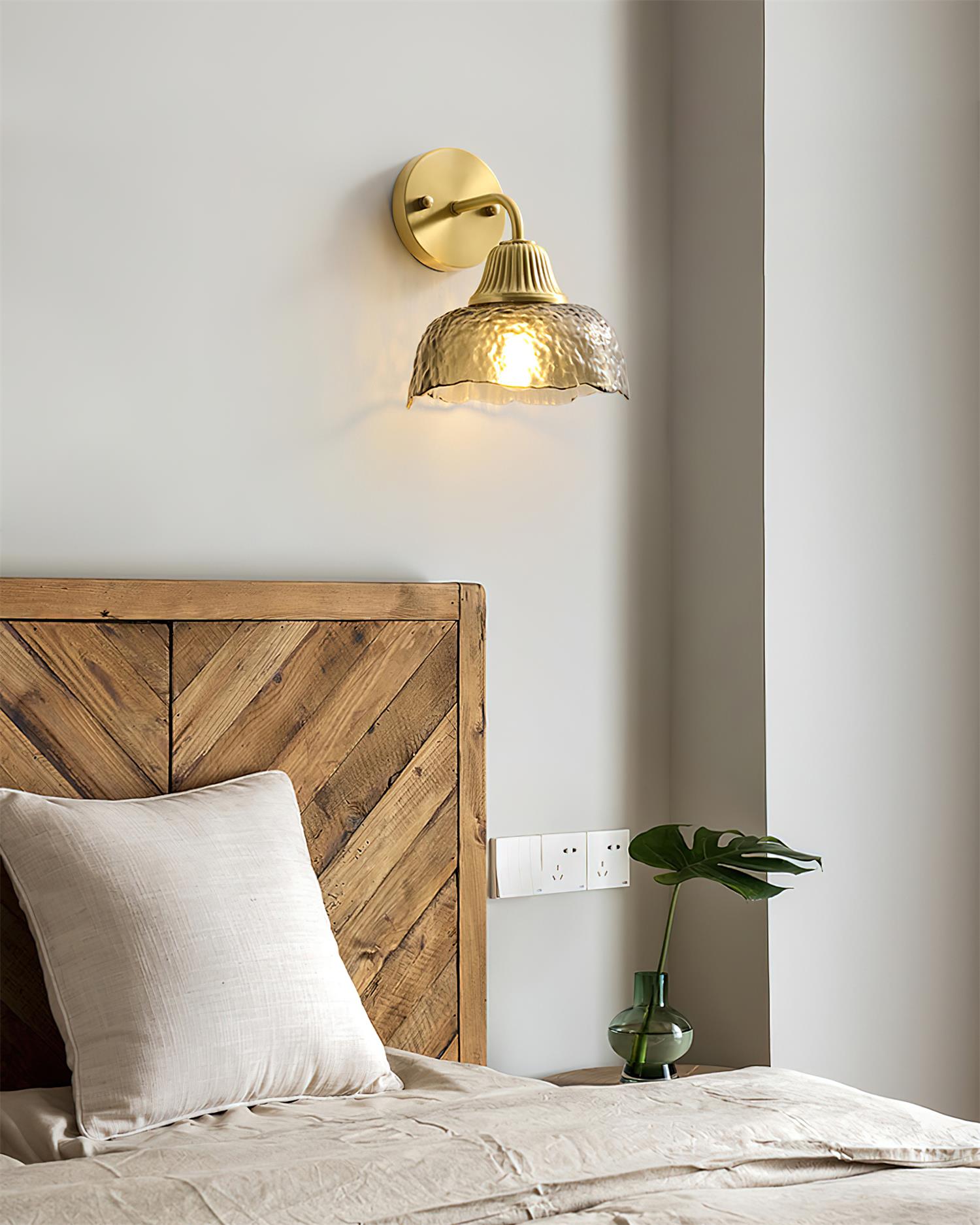 Lunara Wall Lamp with Hammered Glass Shade - Letslighting