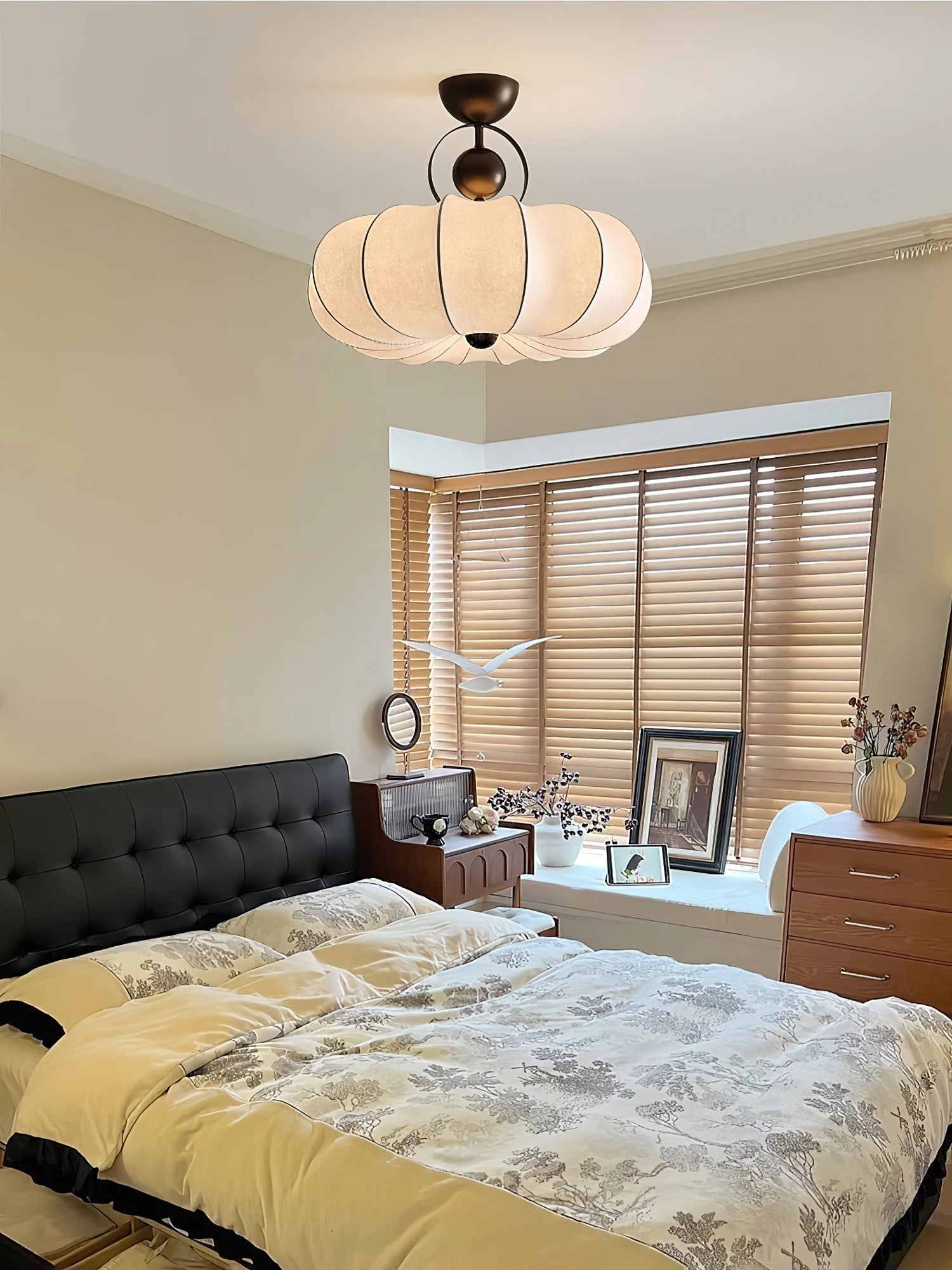 Yunshui Petal Fabric Bronze Pendant Light - Letslighting