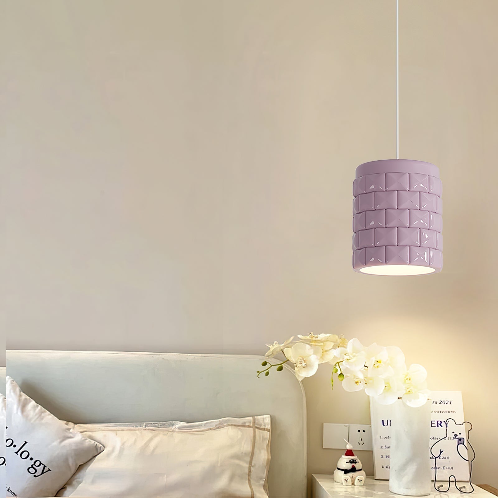 Vadoror Modern Minimalist Girl Resin Pendant Lamp - Letslighting
