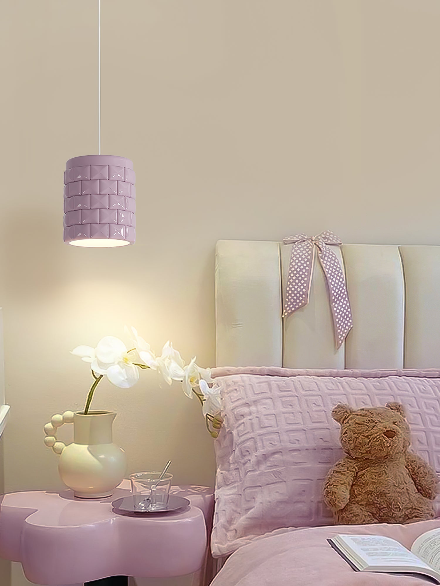 Vadoror Modern Minimalist Girl Resin Pendant Lamp - Letslighting