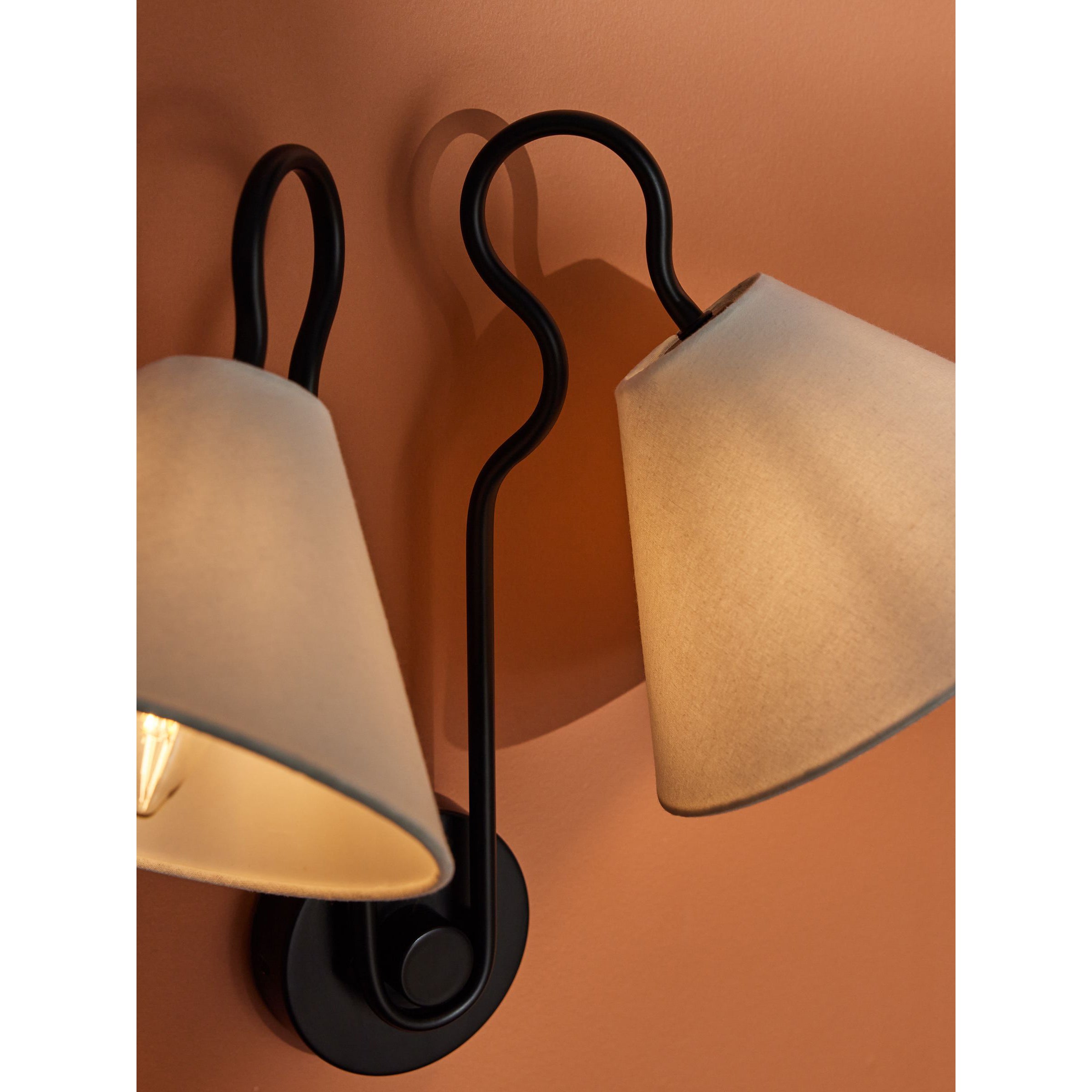 Elthayra Vintage Industrial Fabric Wall Lamp - Letslighting