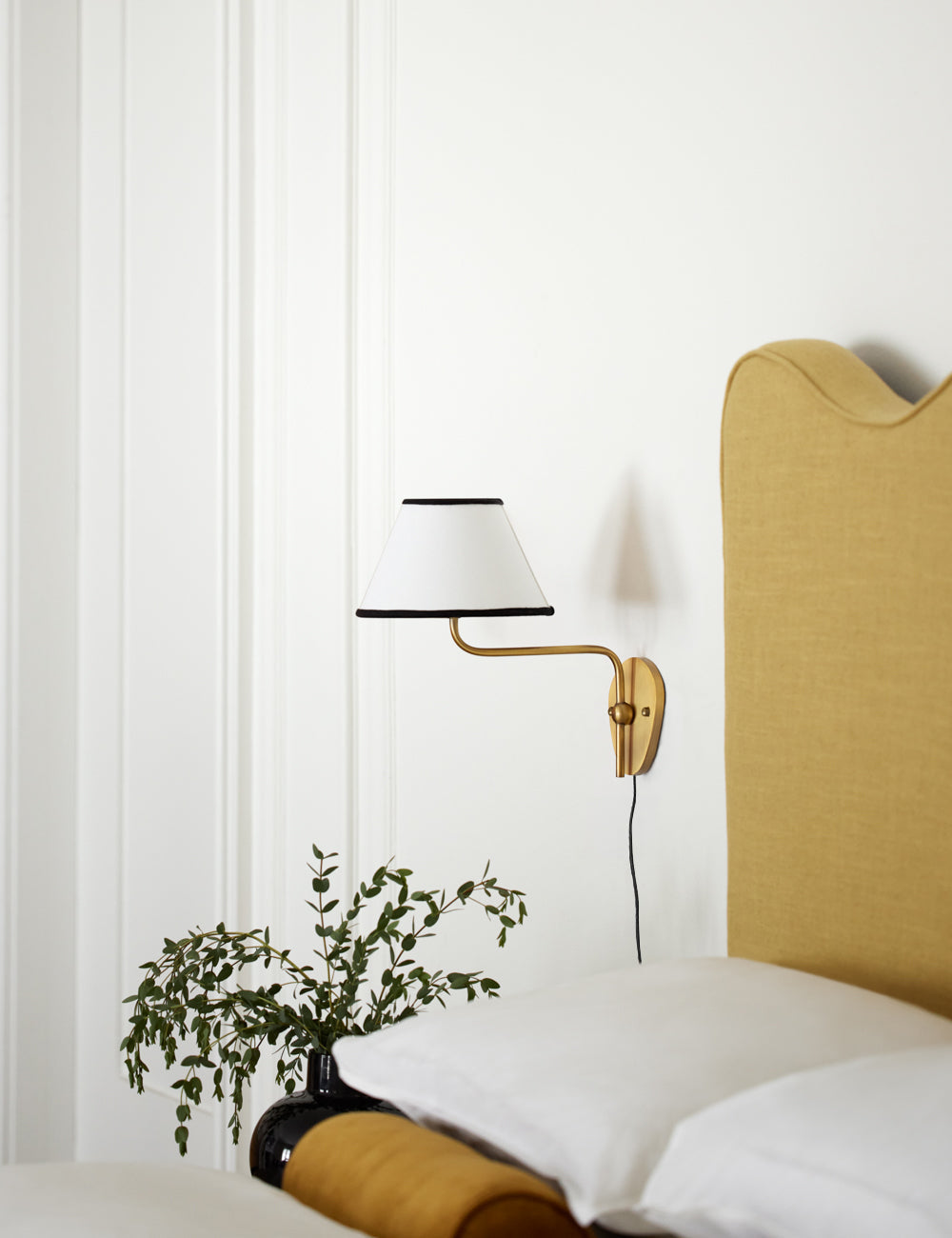 Myvele Elegance Vintage Plug-in Brass Fabric Wall Lamp - Letslighting