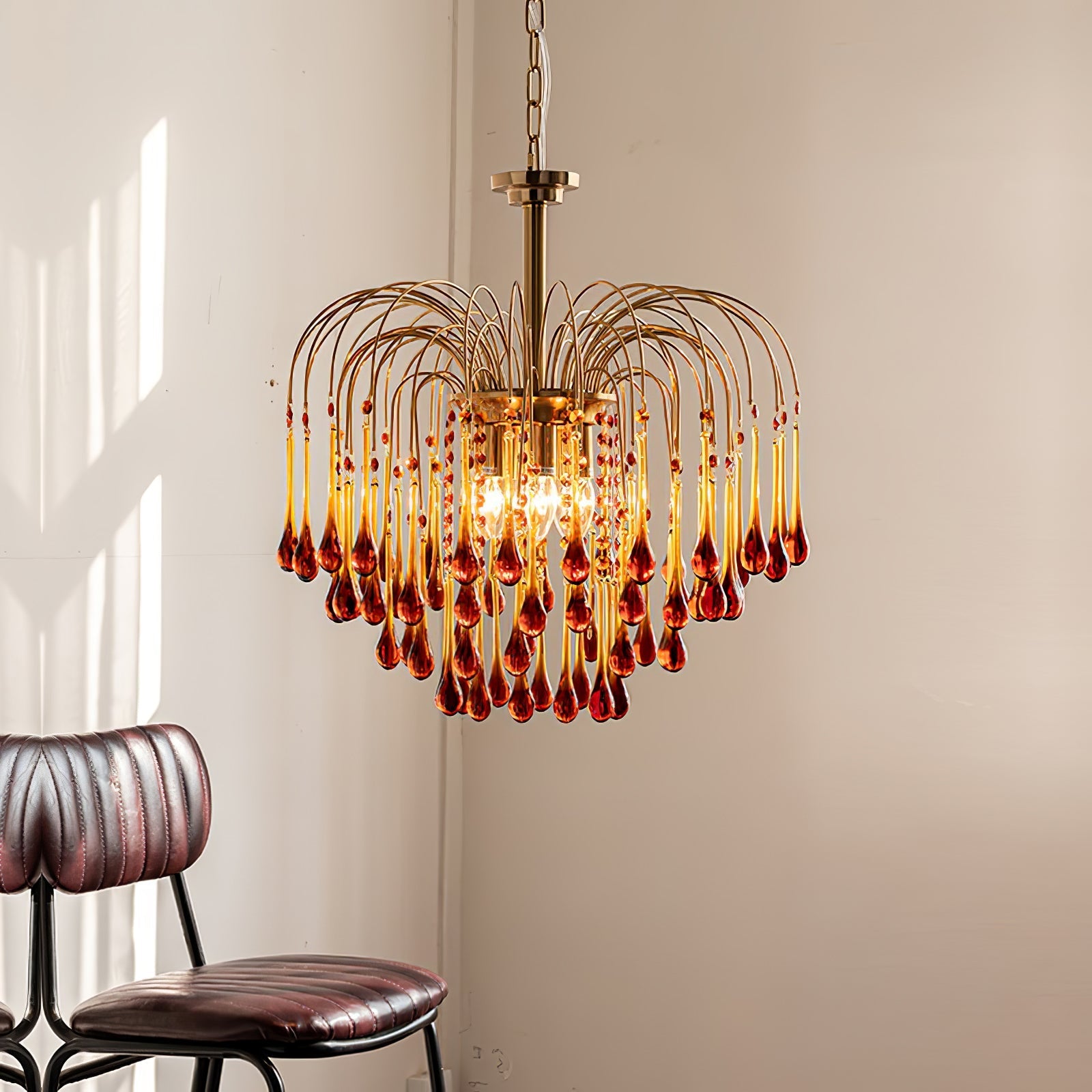 Lustra Chandelier Golden Arms and Crystal - Letslighting