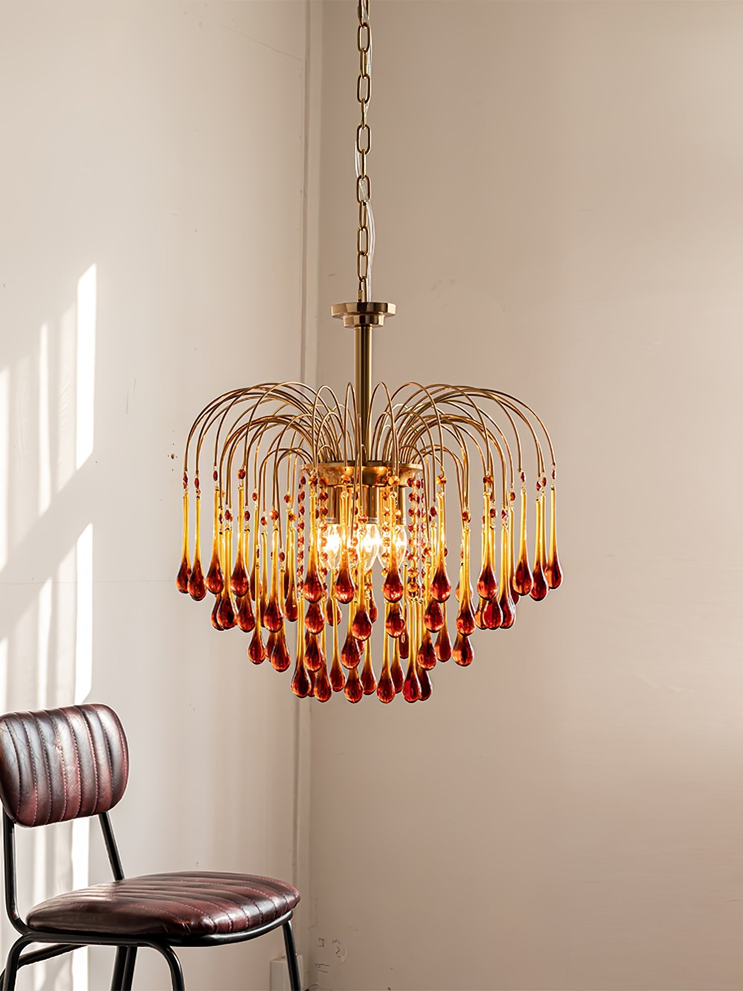 Lustra Chandelier Golden Arms and Crystal - Letslighting