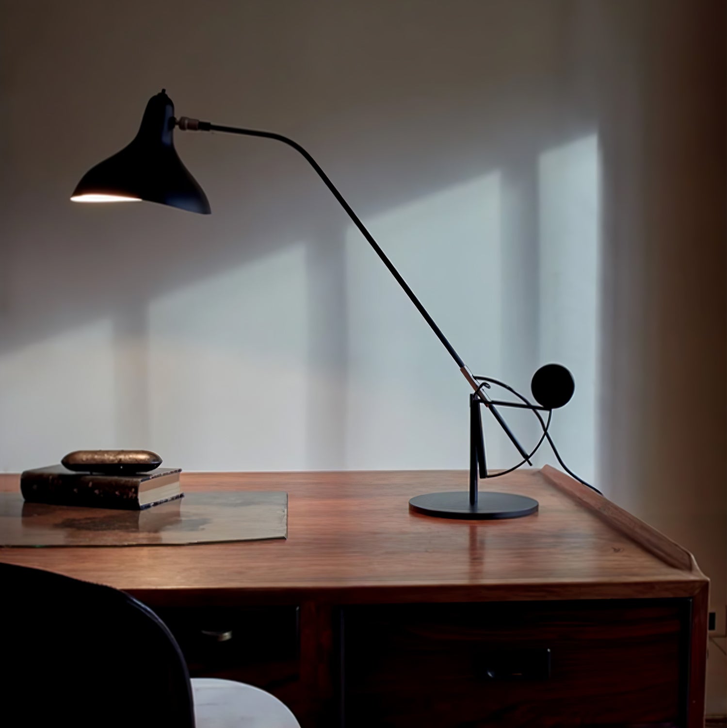 Sfera Industrial Table Lamp - Letslighting