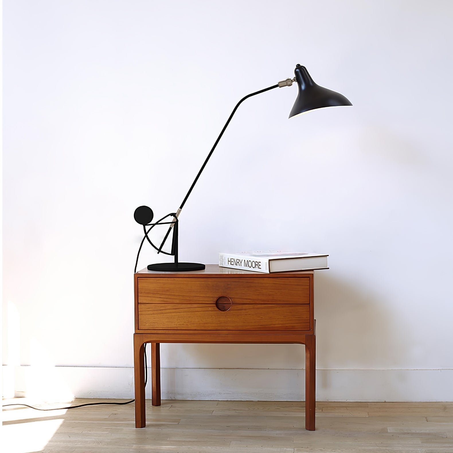 Sfera Industrial Table Lamp - Letslighting