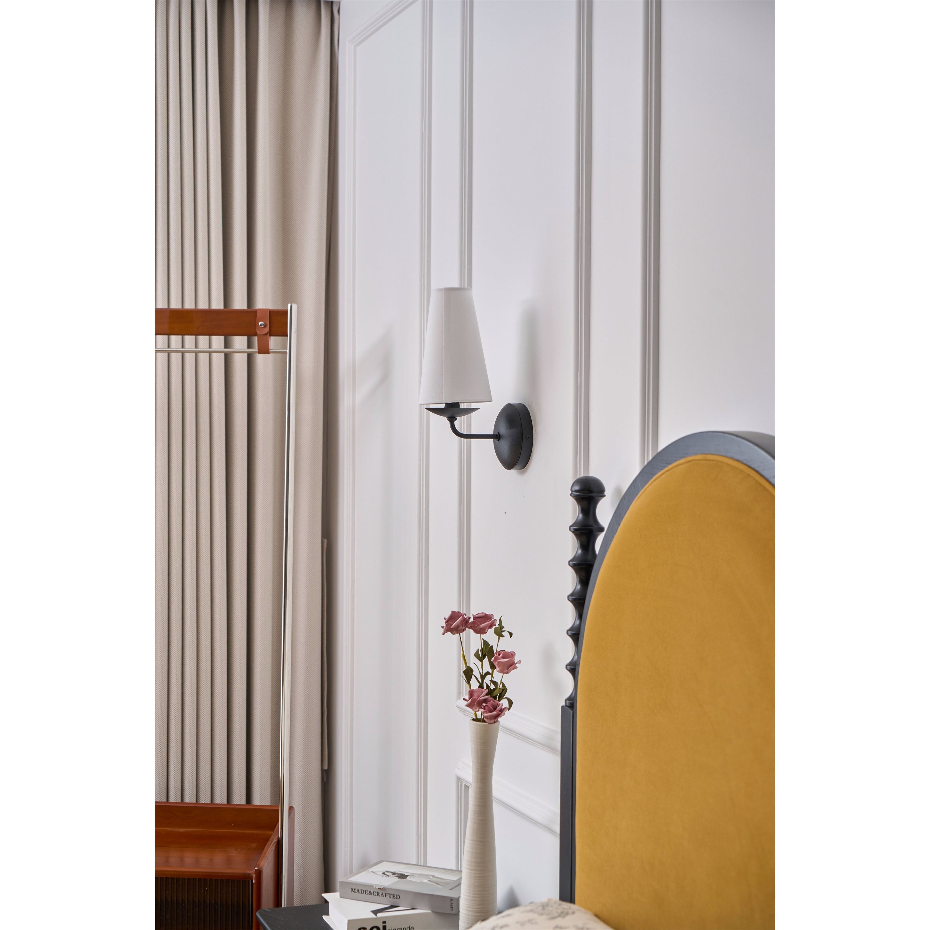 Avraee Modern Minimalist Brass Fabric Wall Lamp - Letslighting