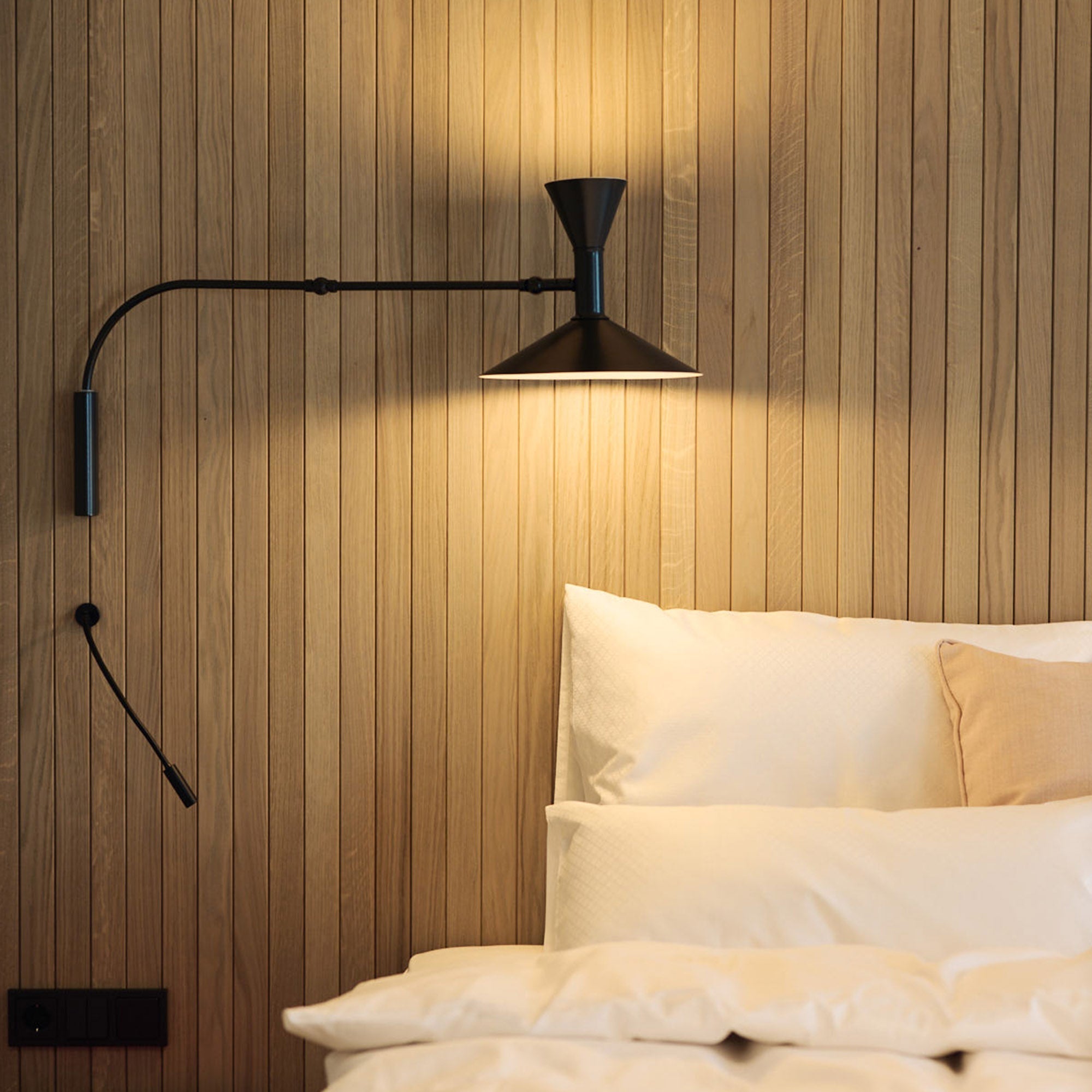 Lustra Wall Lamp Marseille Adjustable - Letslighting