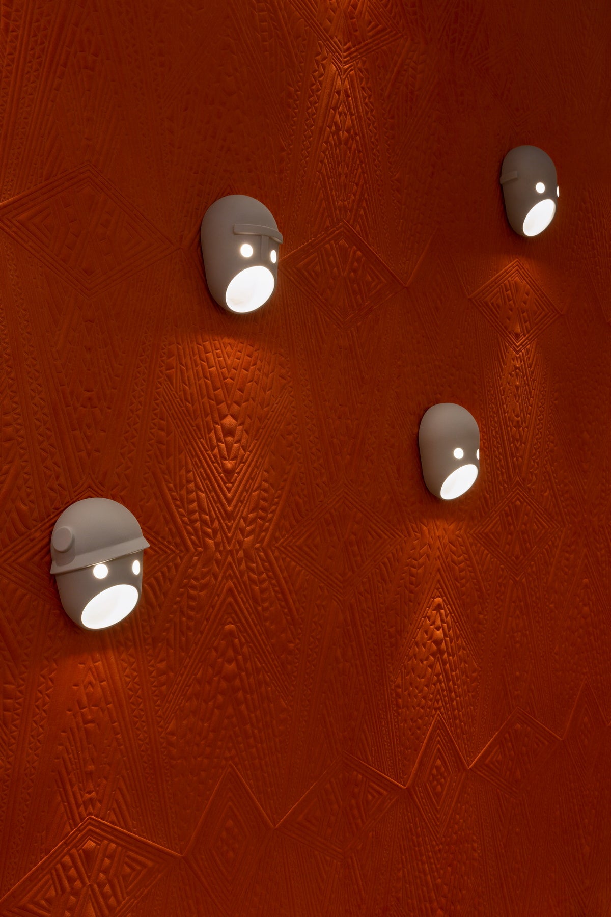 Mask Individual Creativity Resin Wall Light - Letslighting