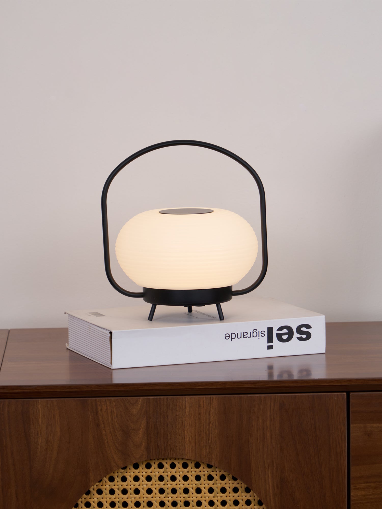 Andrea Minimalist Table Lamp - Letslighting
