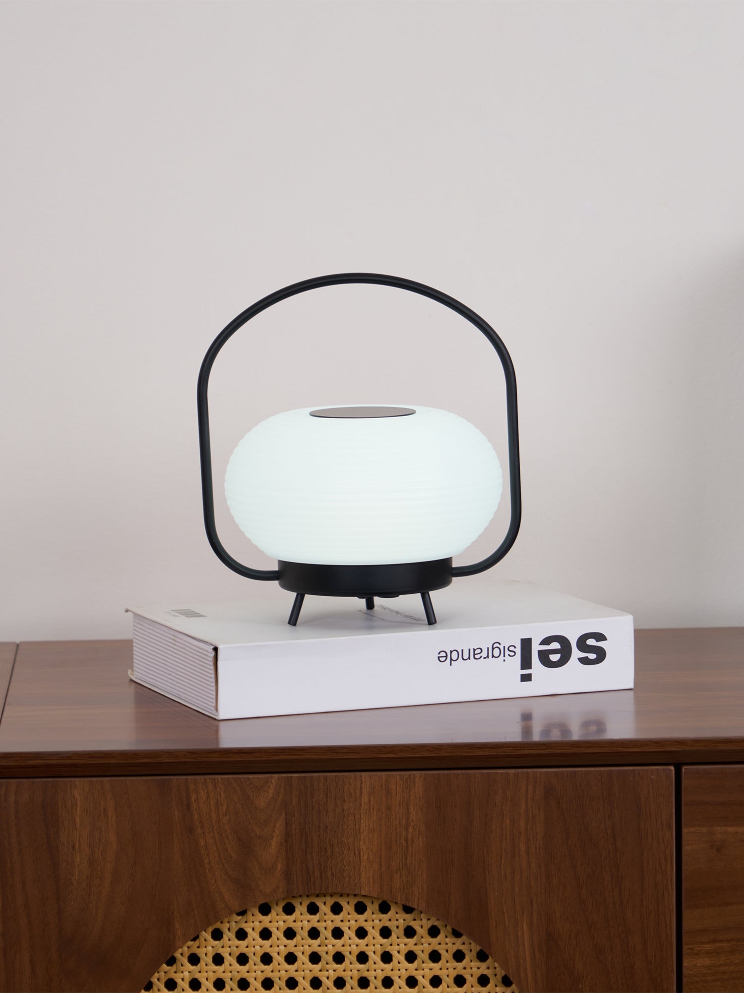Andrea Minimalist Table Lamp - Letslighting