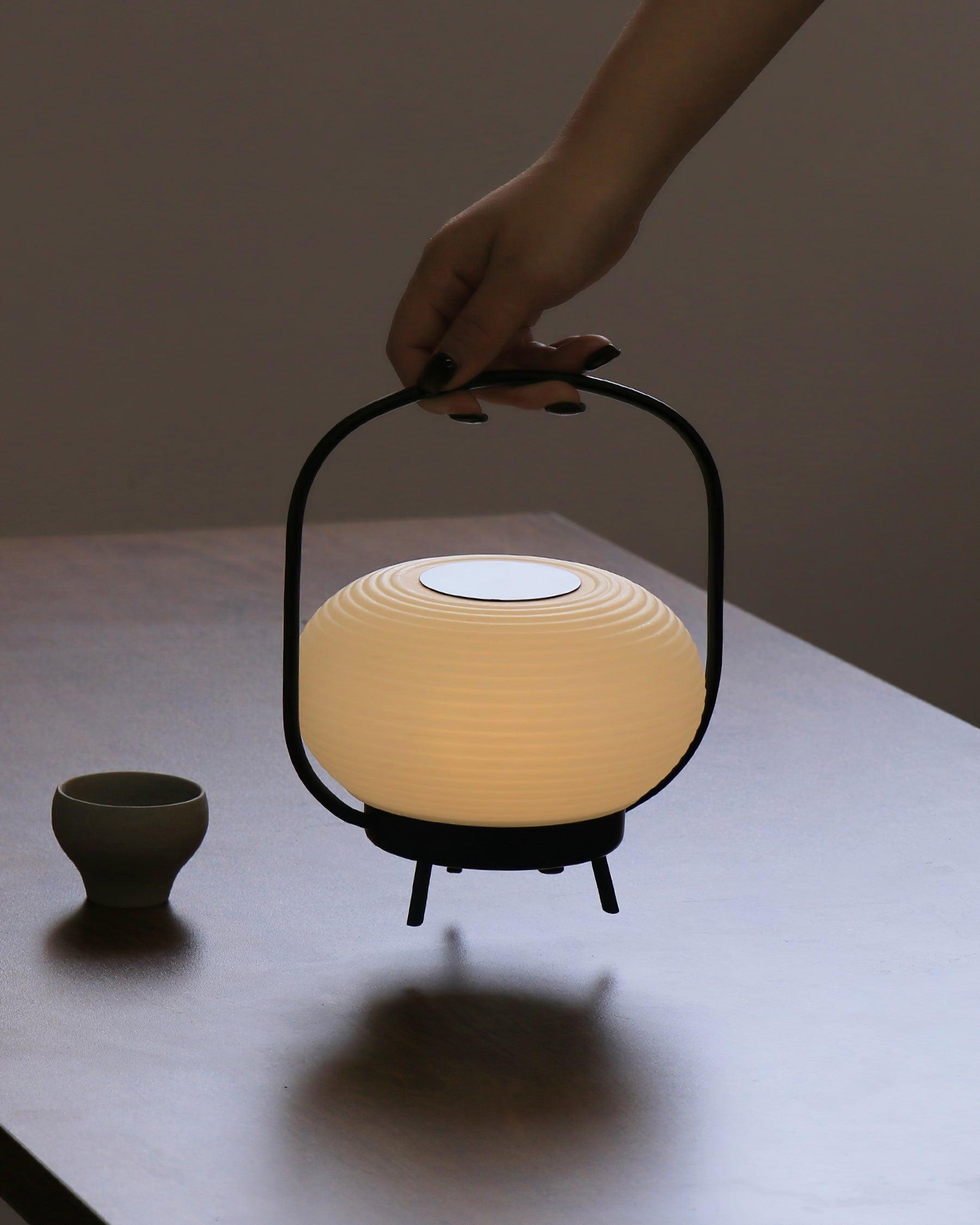 Andrea Minimalist Table Lamp - Letslighting