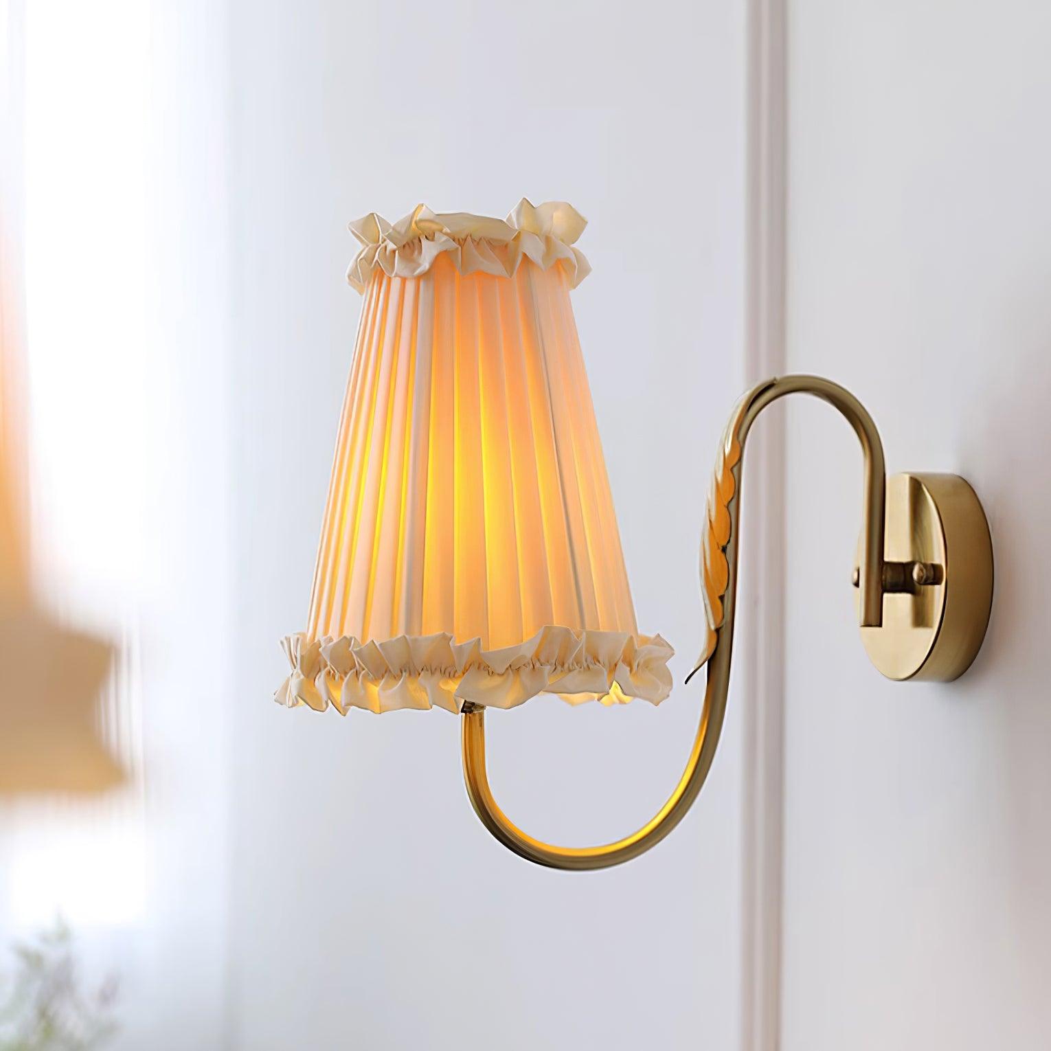 Mcveigh Refined Vintage Gold Finish Wall Lamp - Letslighting