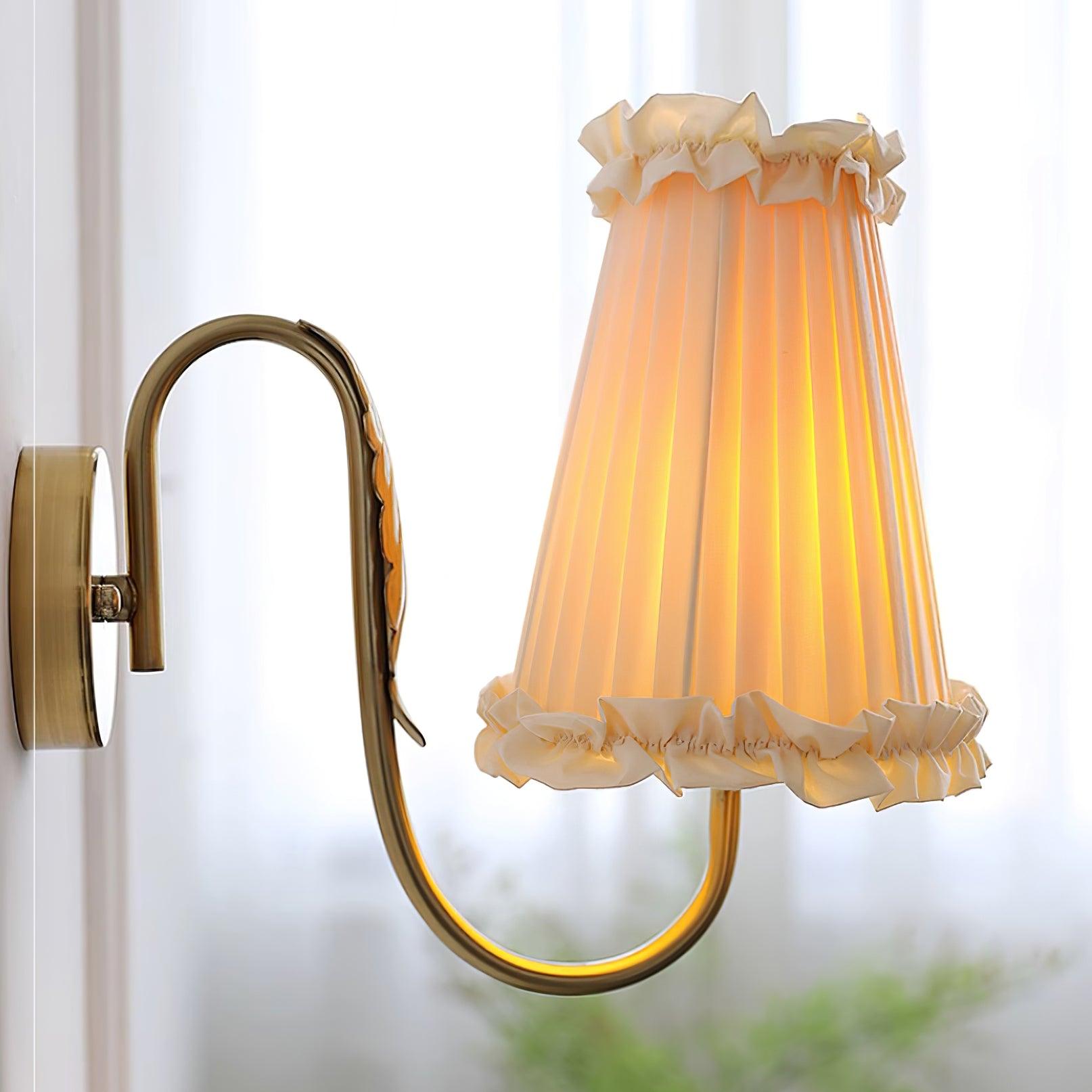 Mcveigh Refined Vintage Gold Finish Wall Lamp - Letslighting