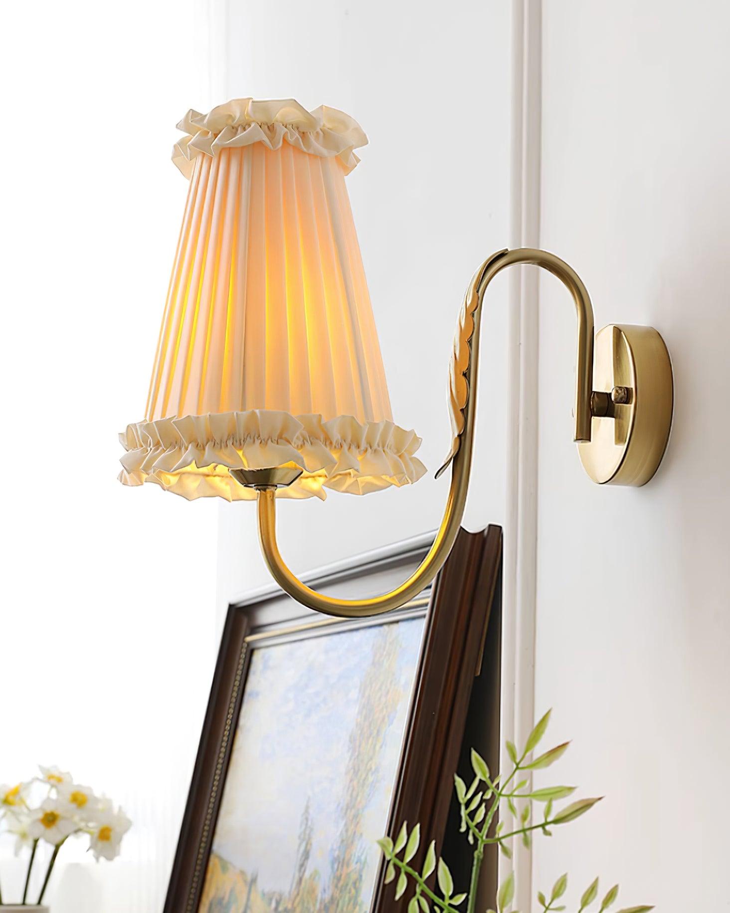 Mcveigh Refined Vintage Gold Finish Wall Lamp - Letslighting