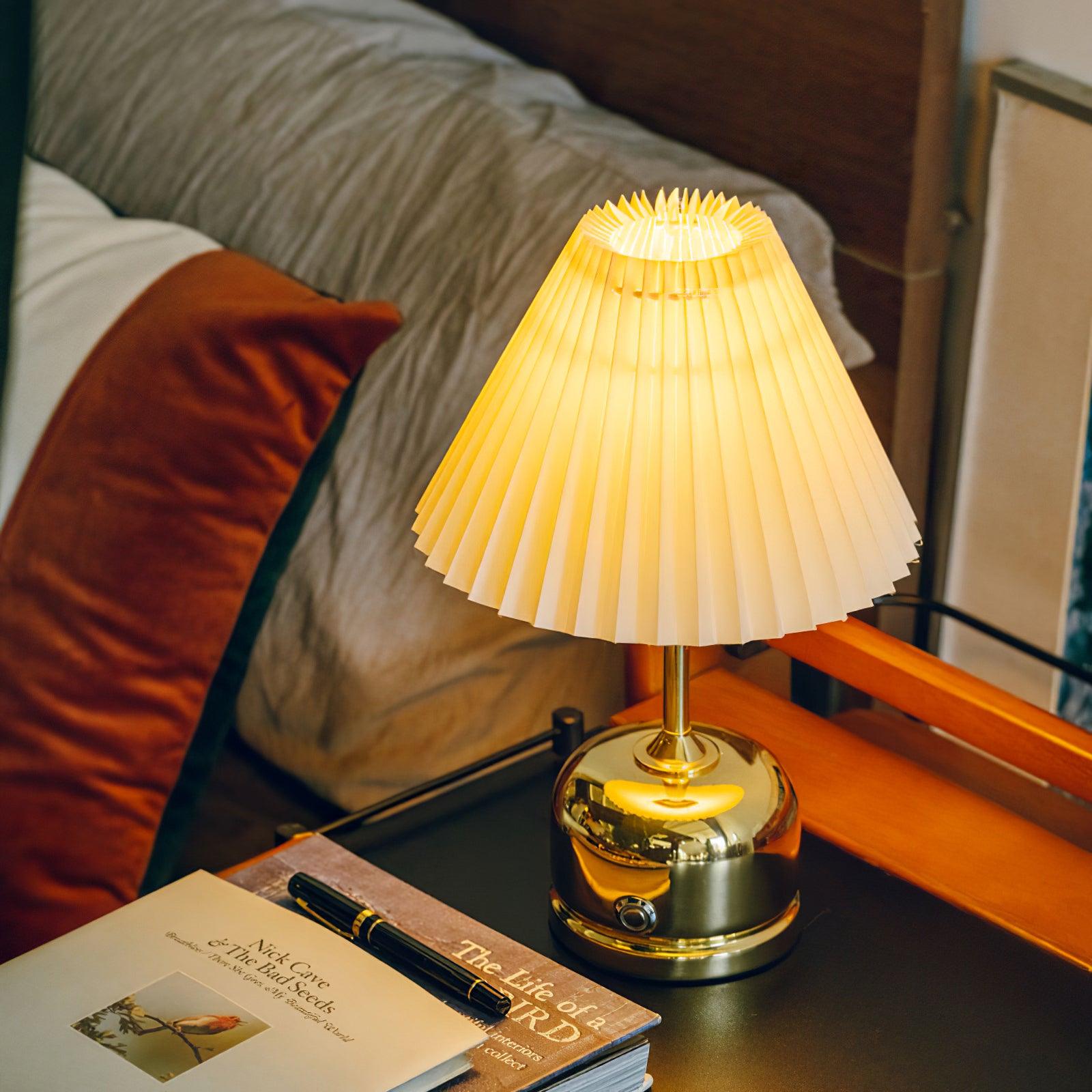 Lynn Modern Table Lamp - Letslighting