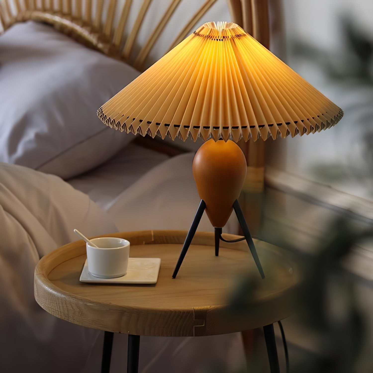 Elyse Wood & Fabric Retro Table Lamp - Letslighting