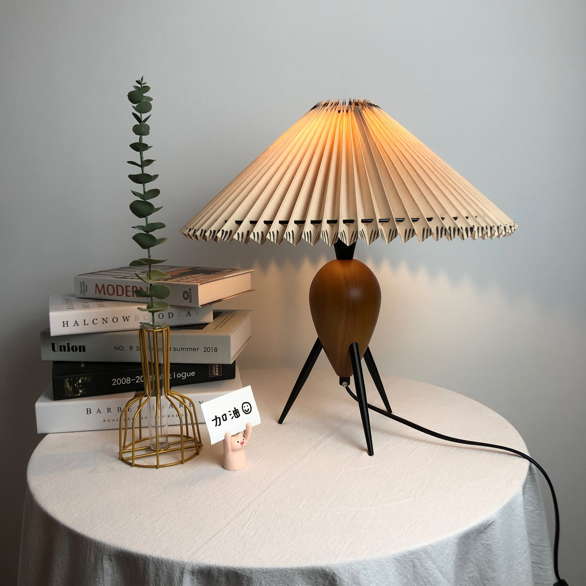 Elyse Wood & Fabric Retro Table Lamp - Letslighting