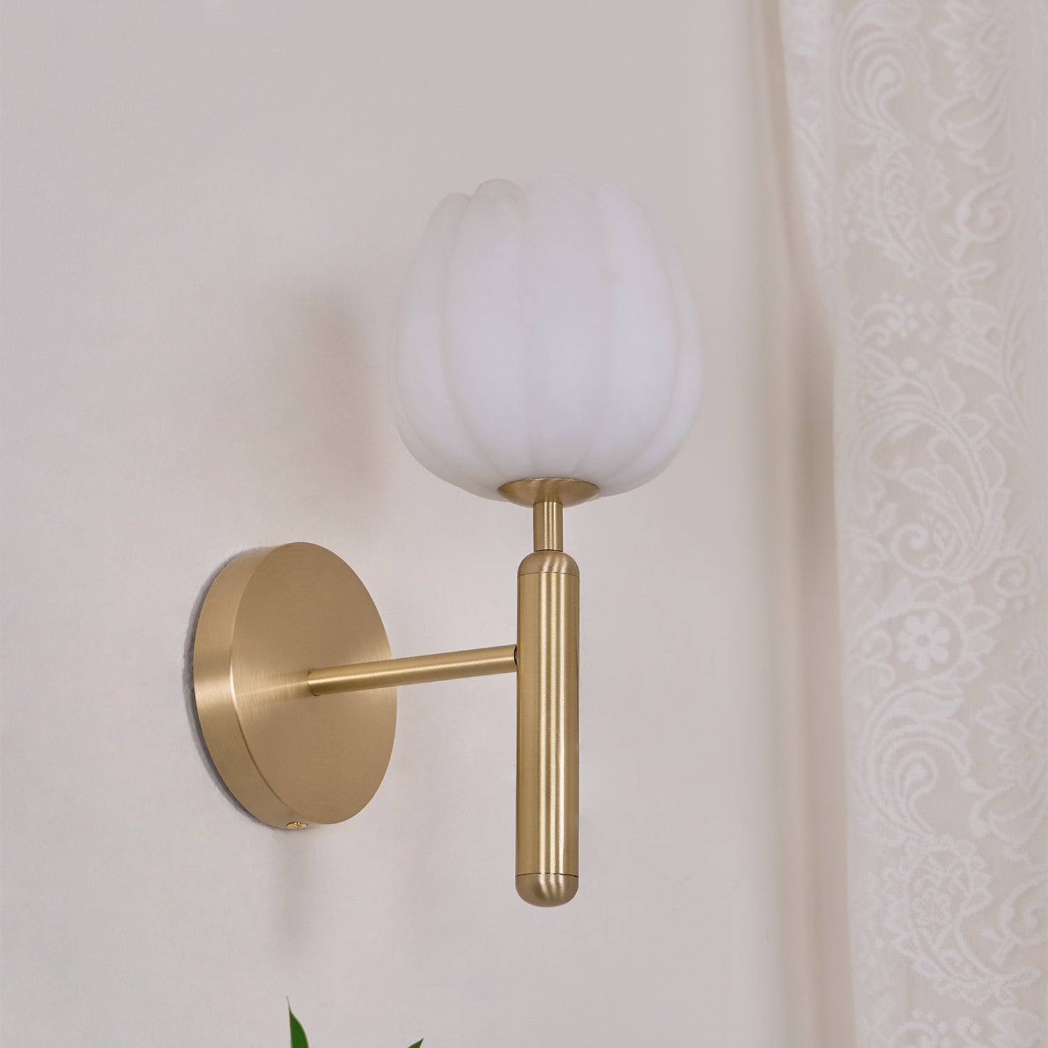 Valentina Alabaster Flowers Wall Lamp
