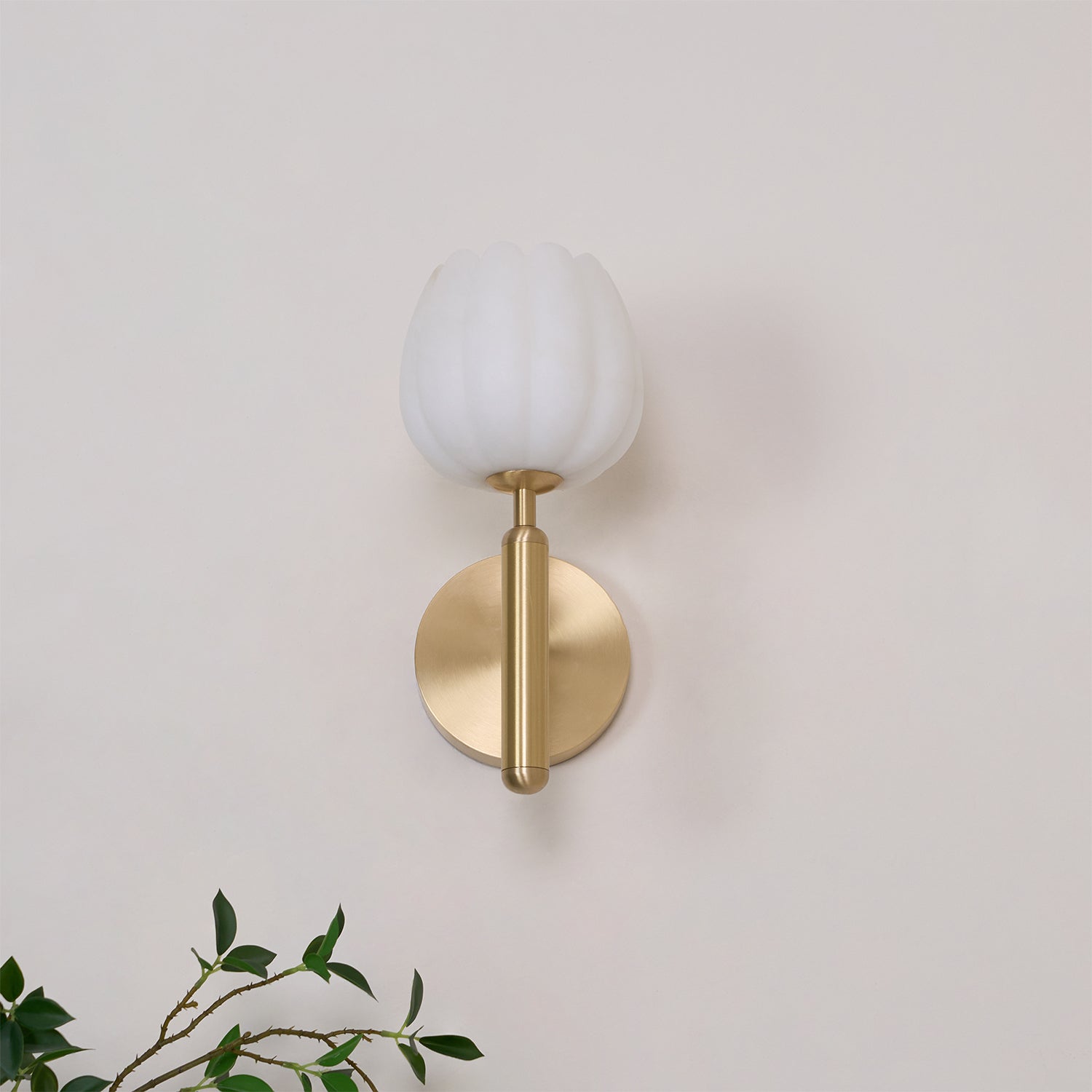 Valentina Alabaster Flowers Wall Lamp