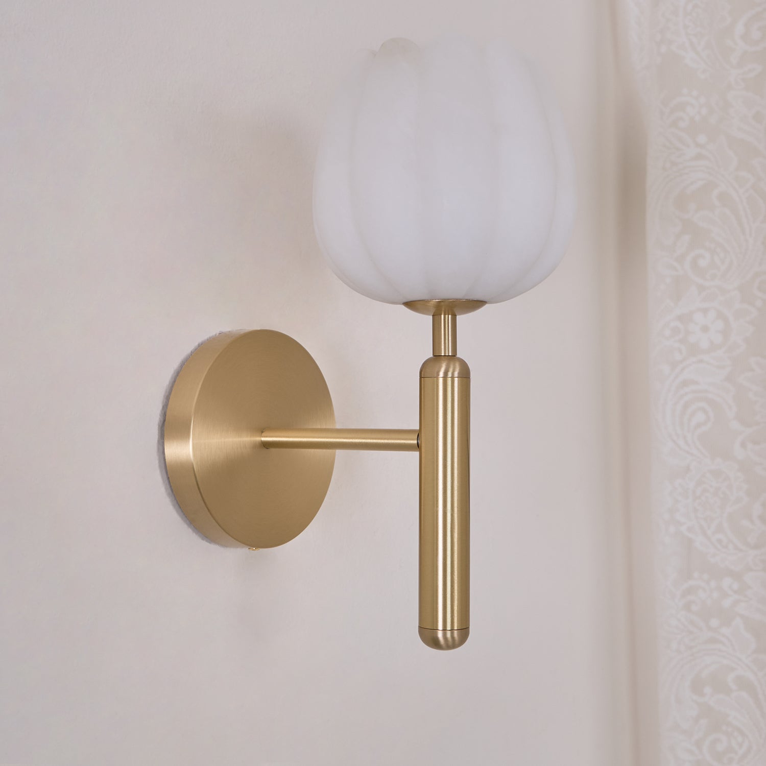 Valentina Alabaster Flowers Wall Lamp