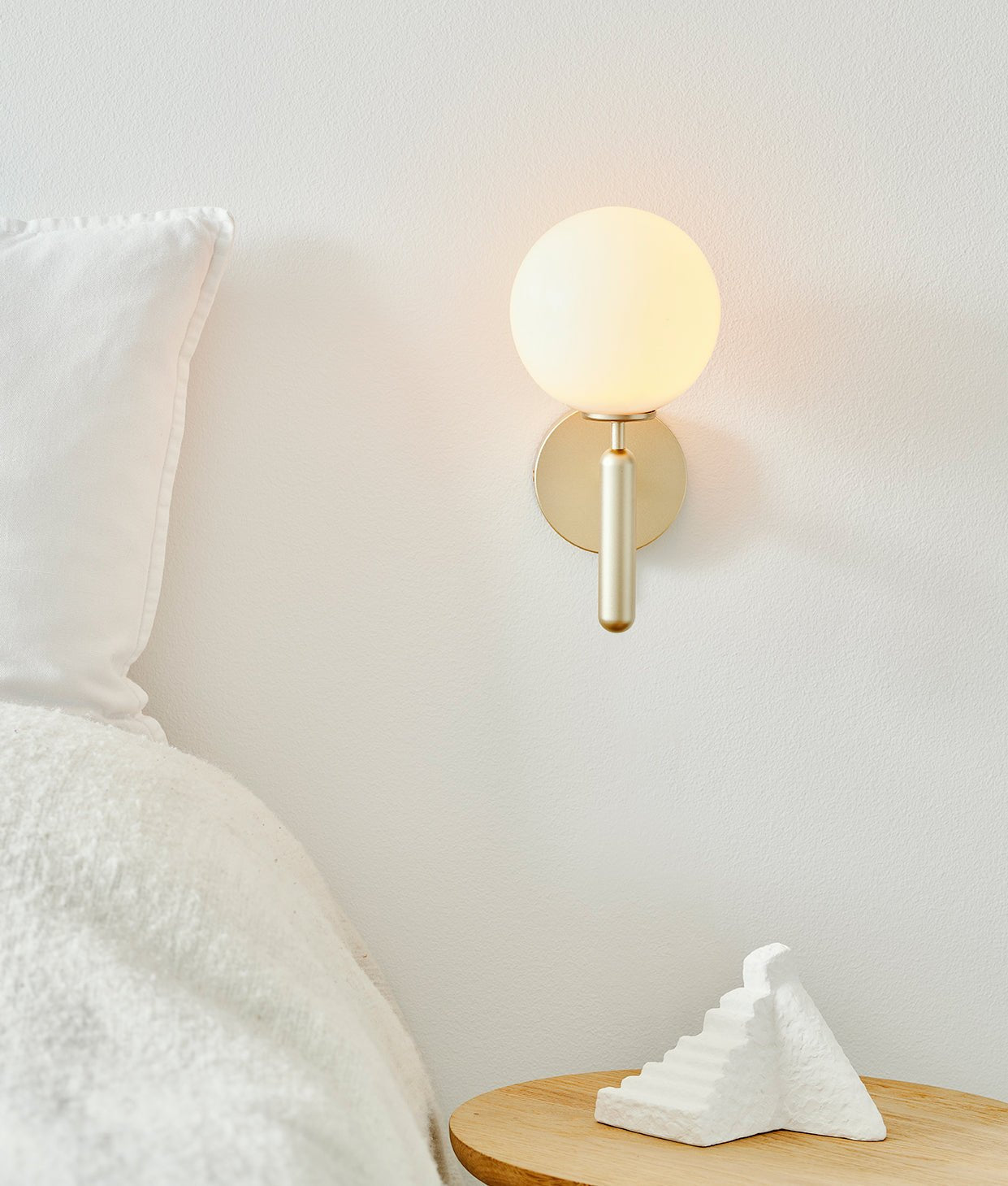 Ilirila Modern Minimalist Brass Glass Wall Light - Letslighting