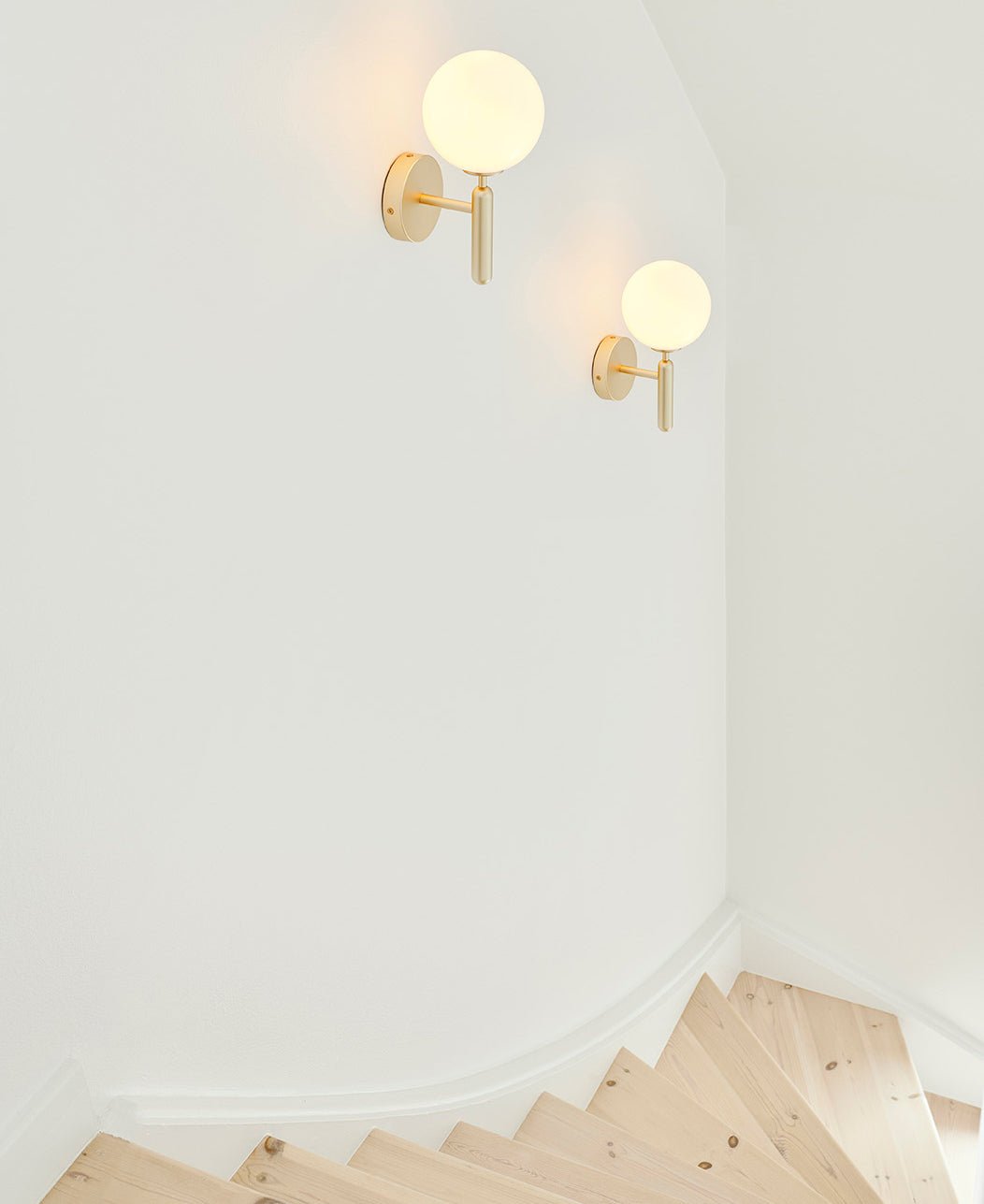 Ilirila Modern Minimalist Brass Glass Wall Light - Letslighting