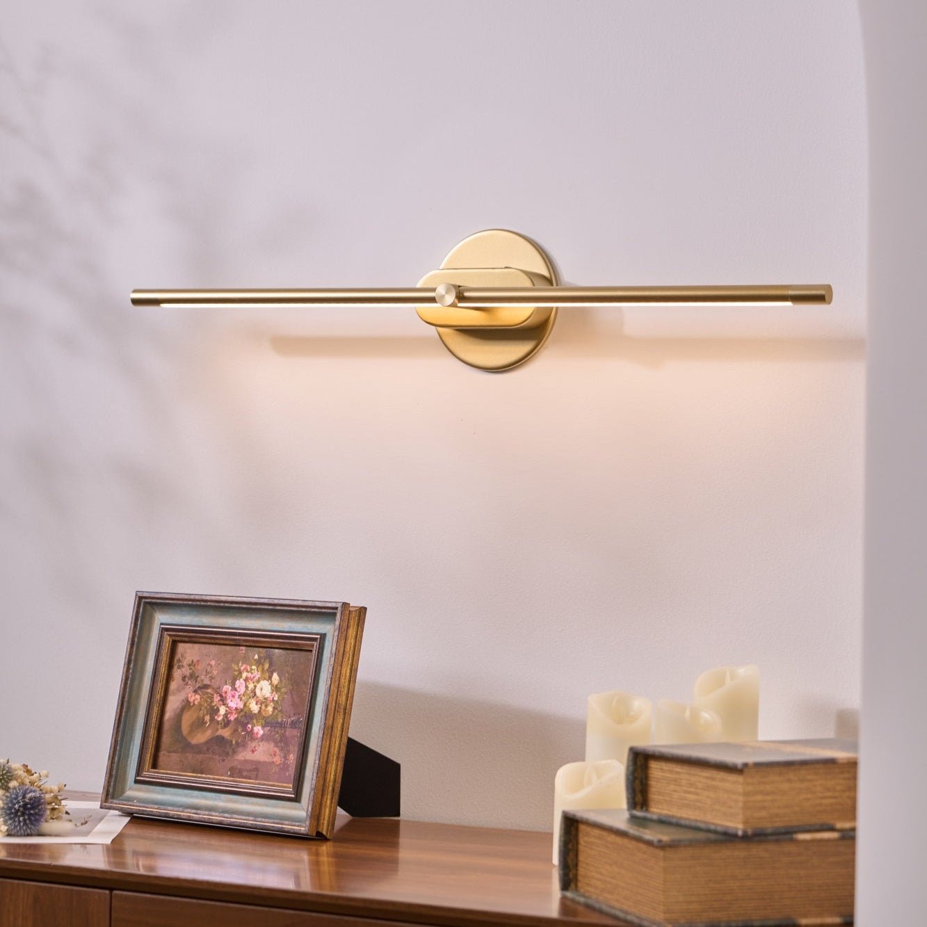 Arisha Minimalist Linear Rechargeable Wall Lamp