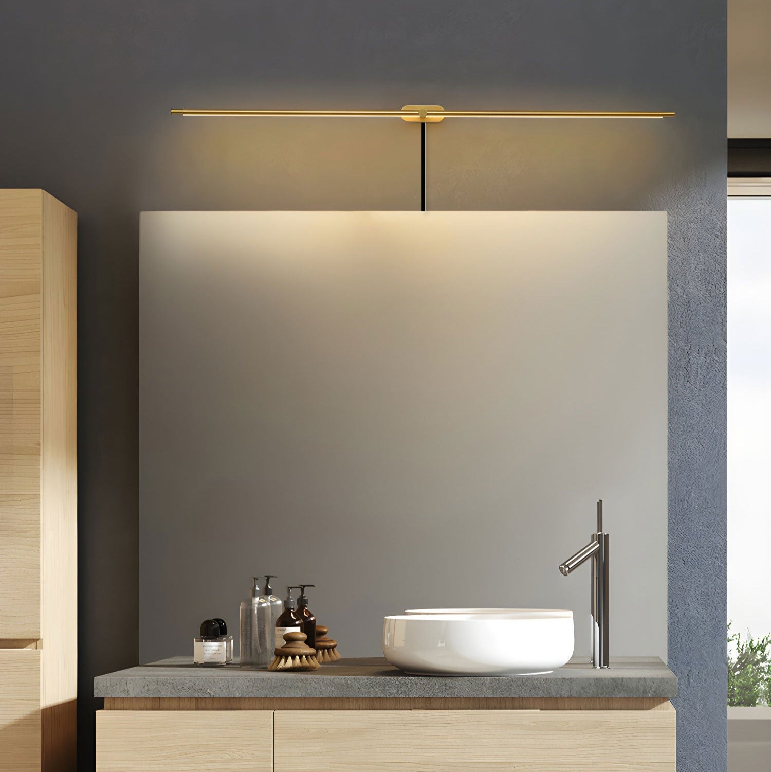 Arisha Plug-in Minimalist Linear Wall Lamp