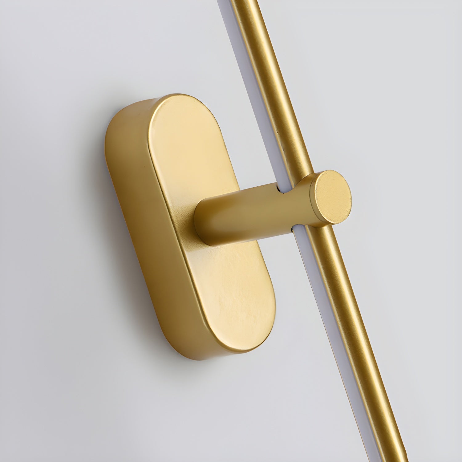Arisha Minimalist Linear Rechargeable Wall Lamp