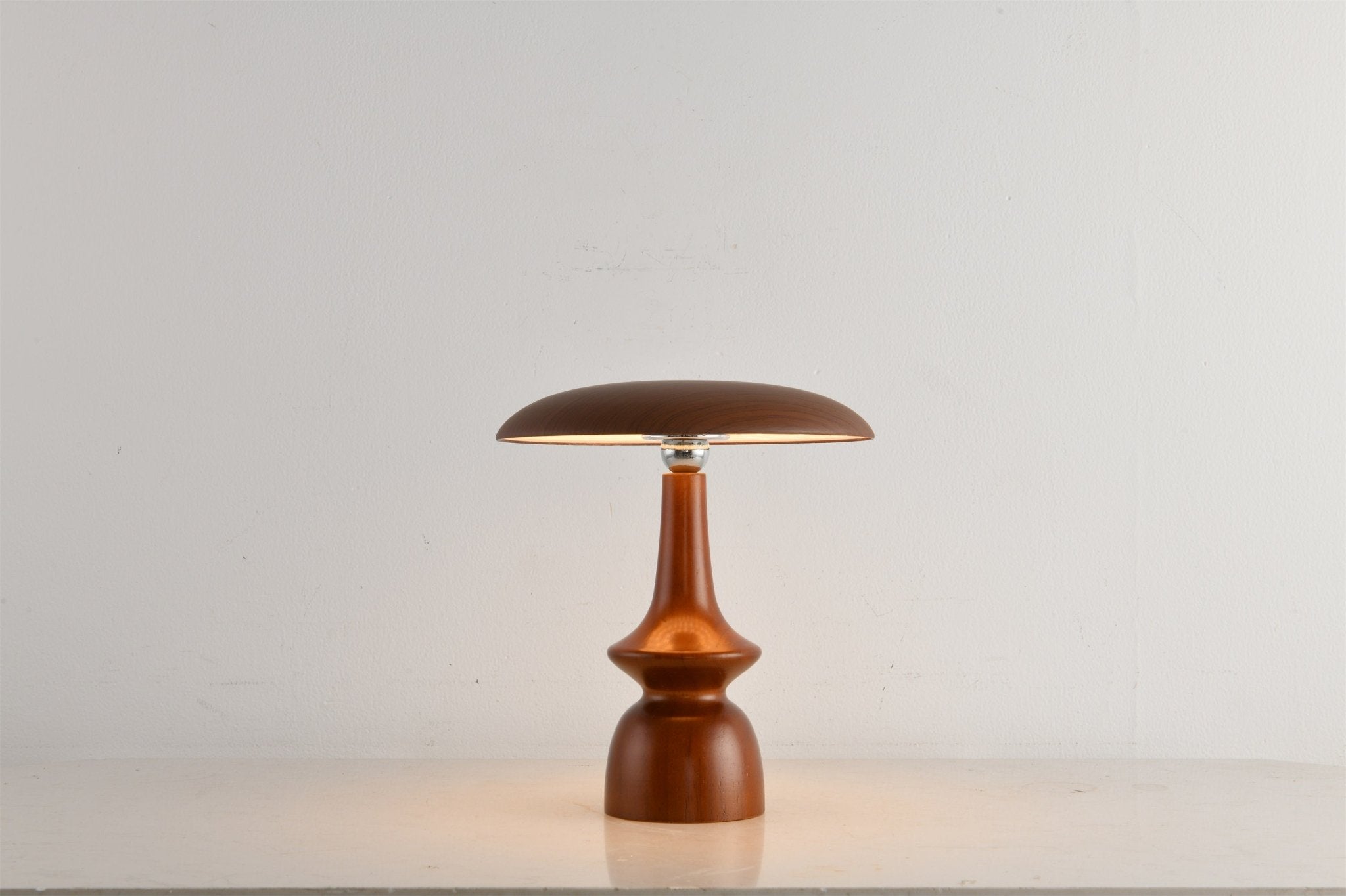 Orbis Vintage Wood Table Lamp - Letslighting
