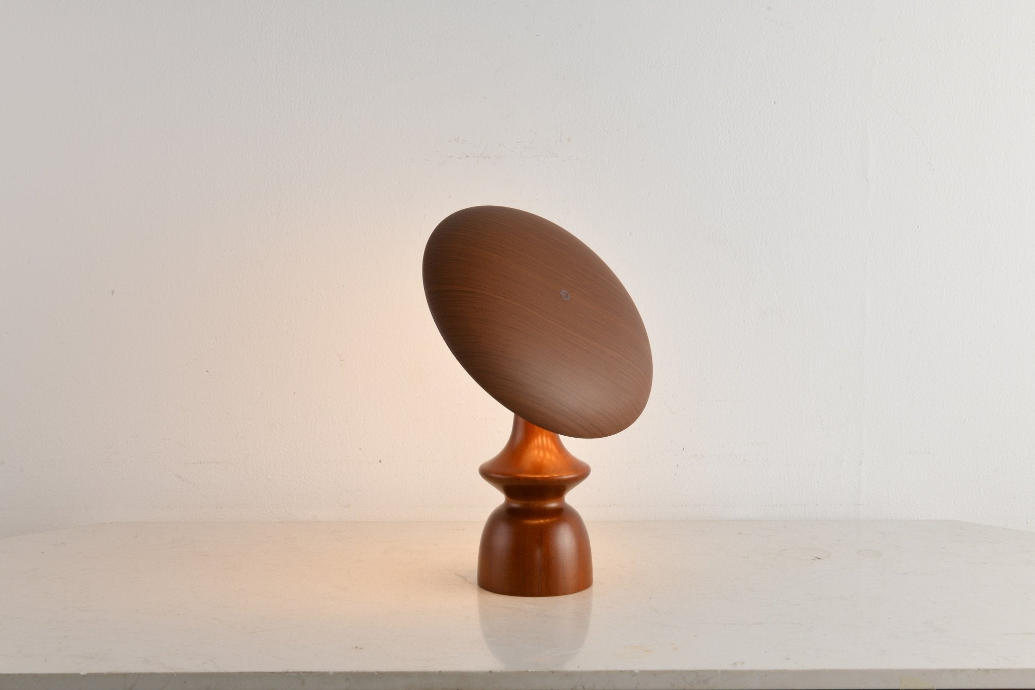 Orbis Vintage Wood Table Lamp - Letslighting