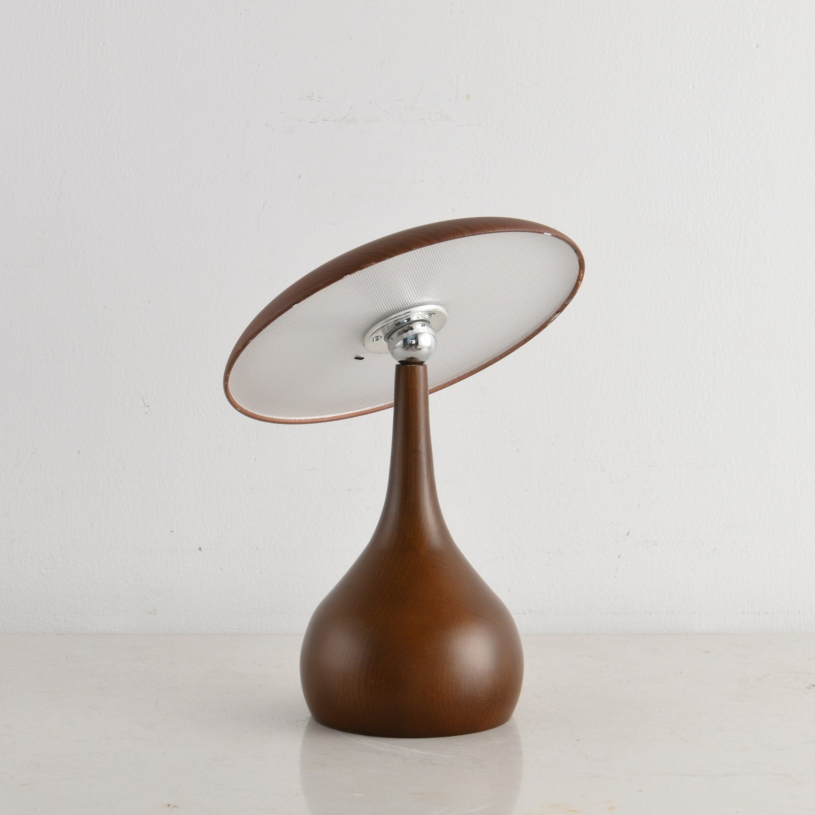Orbis Vintage Wood Table Lamp - Letslighting