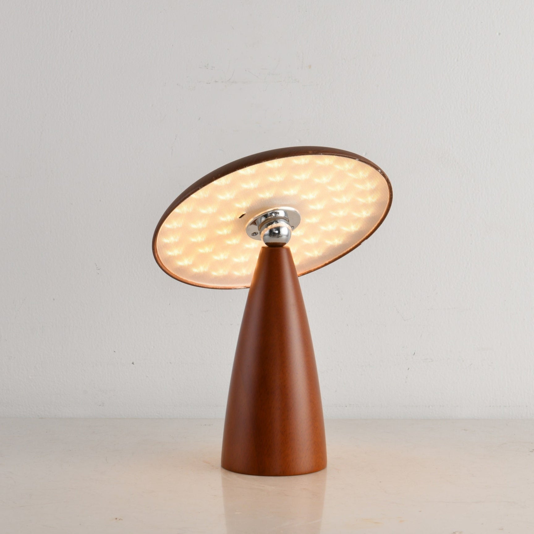 Orbis Vintage Wood Table Lamp - Letslighting