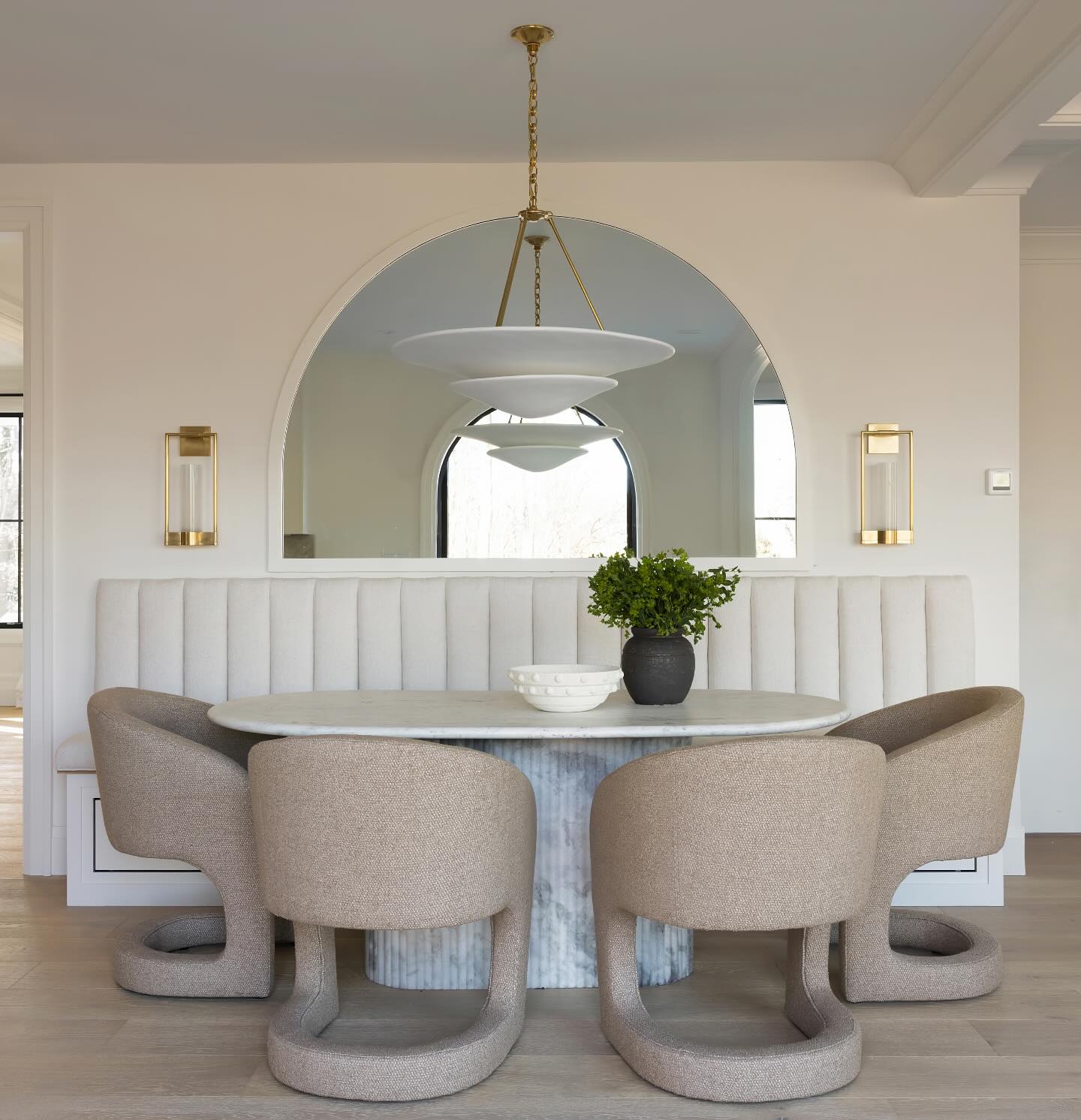 Avinisra Modern Minimalist Brass Chandelier - Letslighting