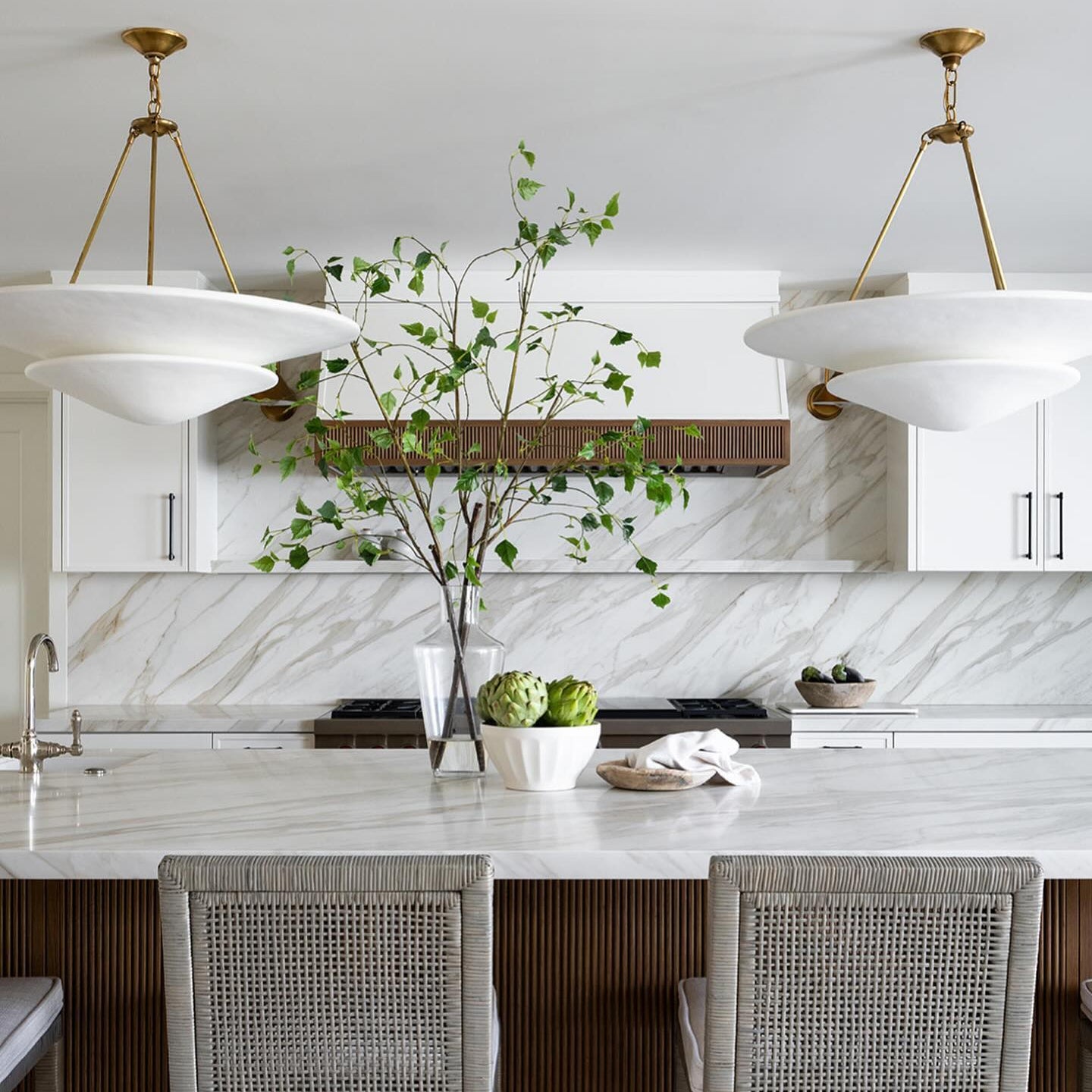 Avinisra Modern Minimalist Brass Chandelier - Letslighting